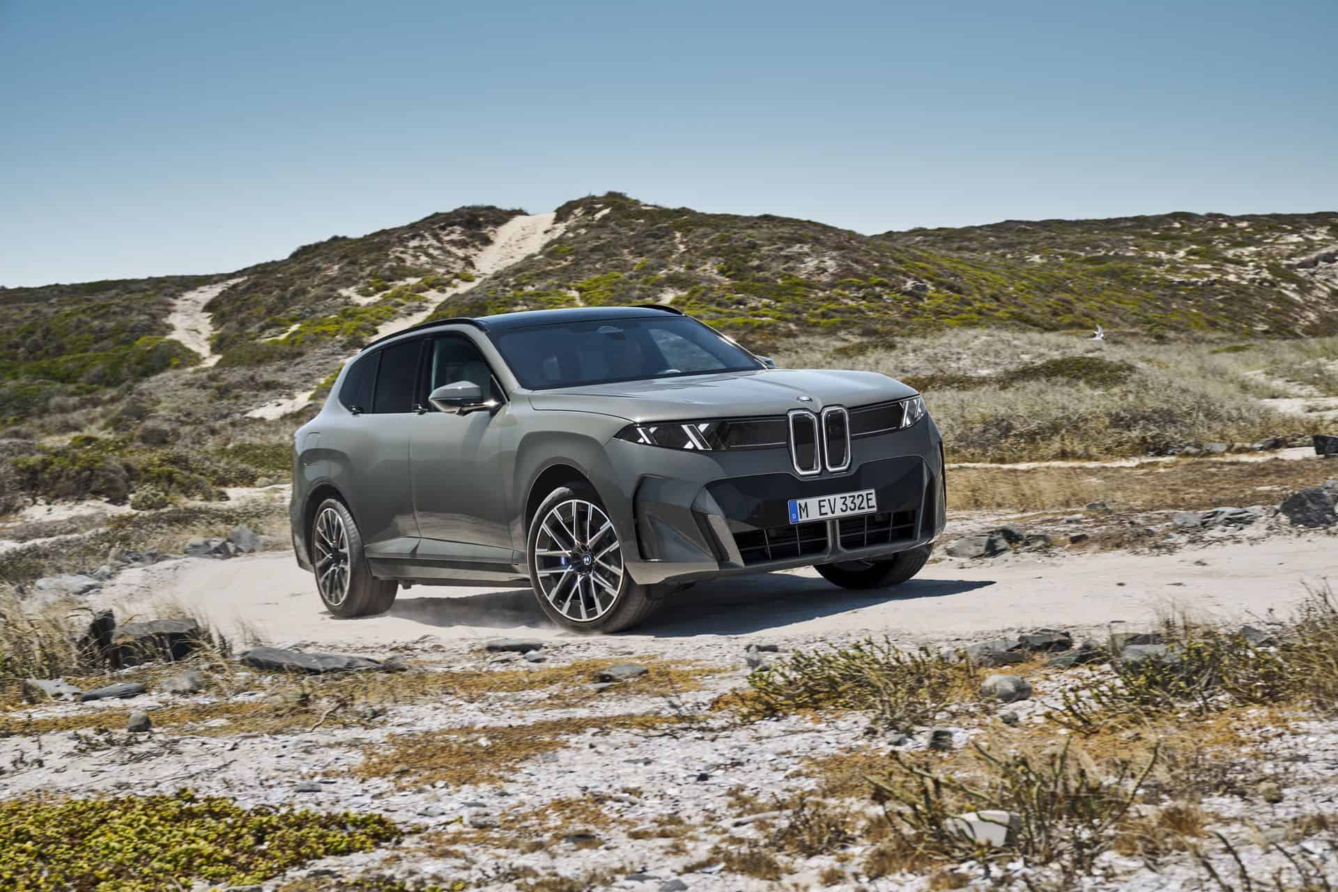 G-클래스는 역대 최다를 팔았는데, BMW는 왜 접었을까