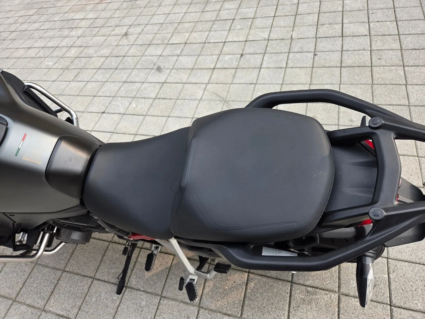 두카티 멀티스트라다 V4 S 2023 건메탈 사진 5