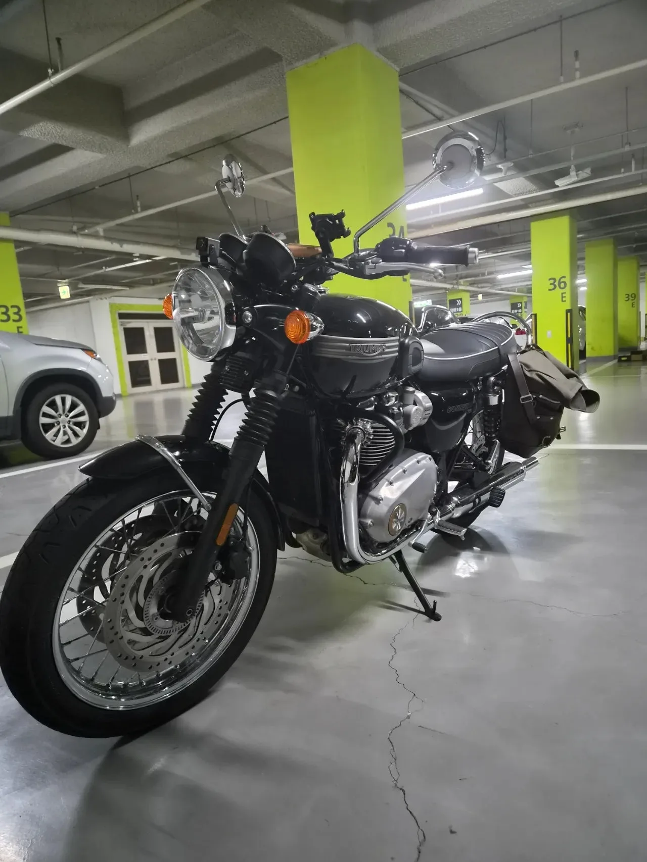 트라이엄프 T120 본네빌 2020 2020 블랙 사진 6