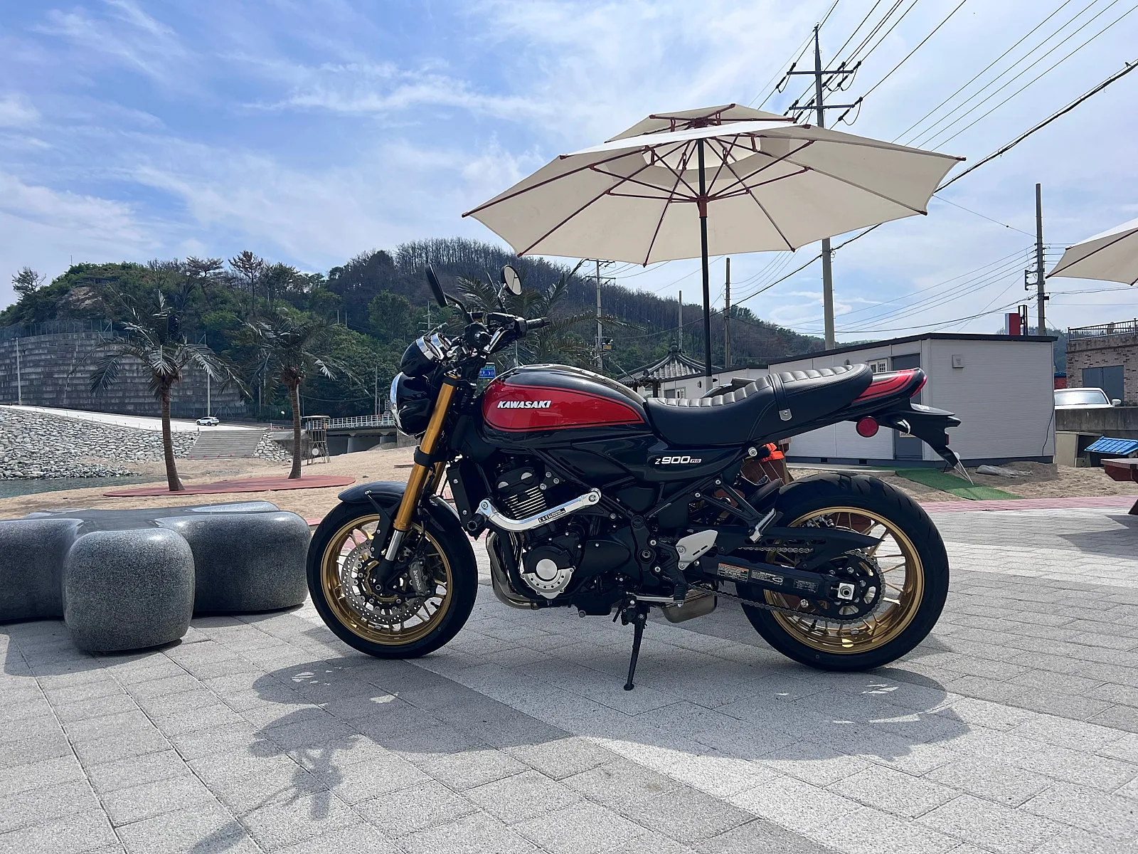가와사키 Z 900 RS 2026 2026 홍련 사진 3