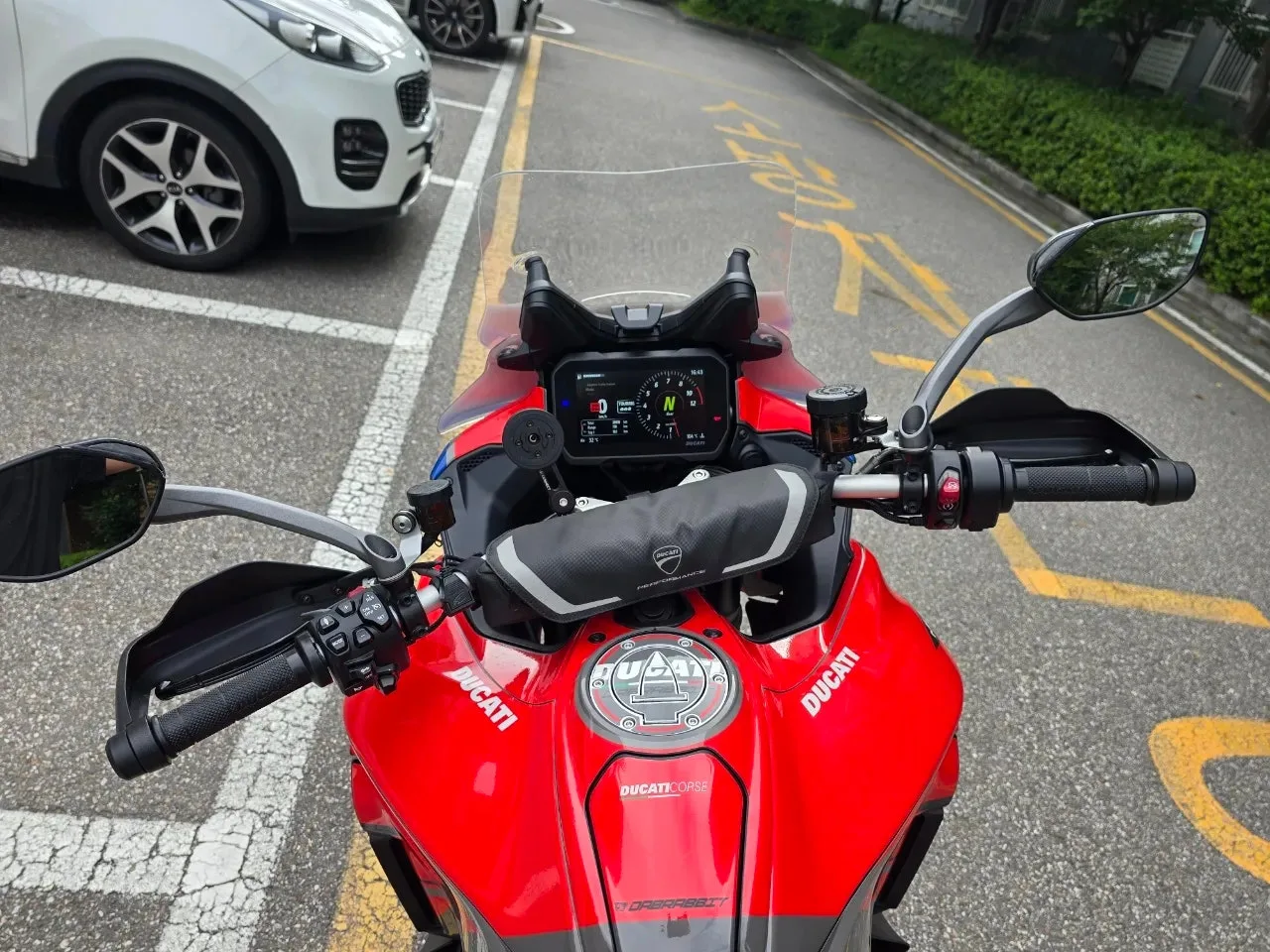 두카티 멀티스트라다 V4 S 2022 레드 사진 6