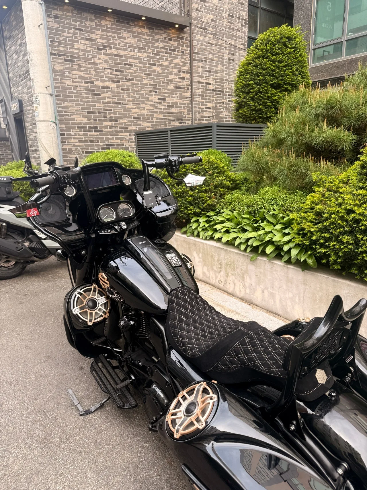 할리데이비슨 로드 글라이드 ST 2022 블랙 사진 6
