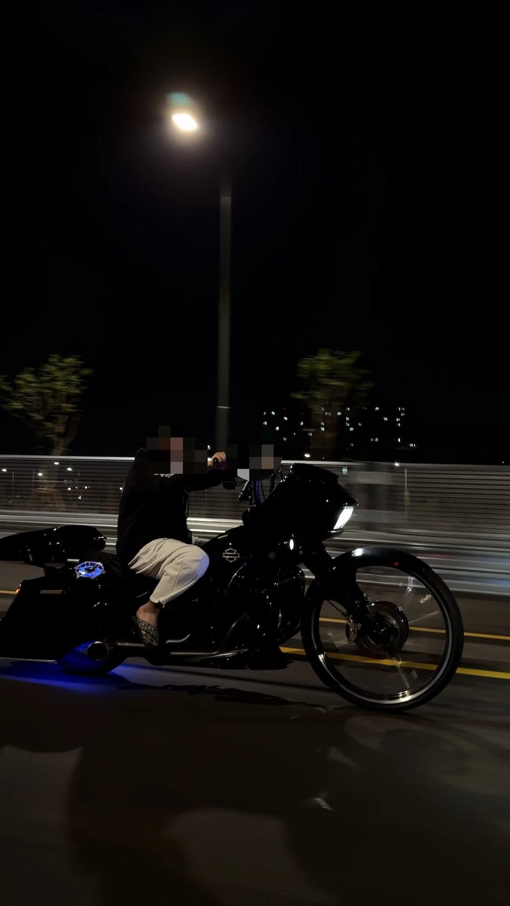 할리데이비슨 로드 글라이드 ST 2022 블랙 사진 8