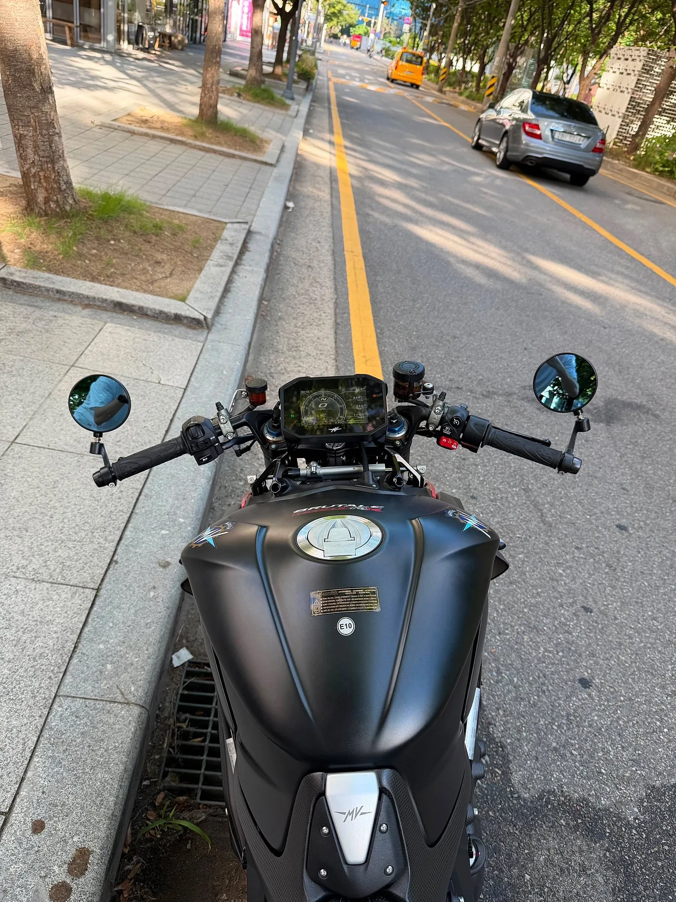 MV아구스타 브루탈레 1000 RR 2023 블랙 사진 6