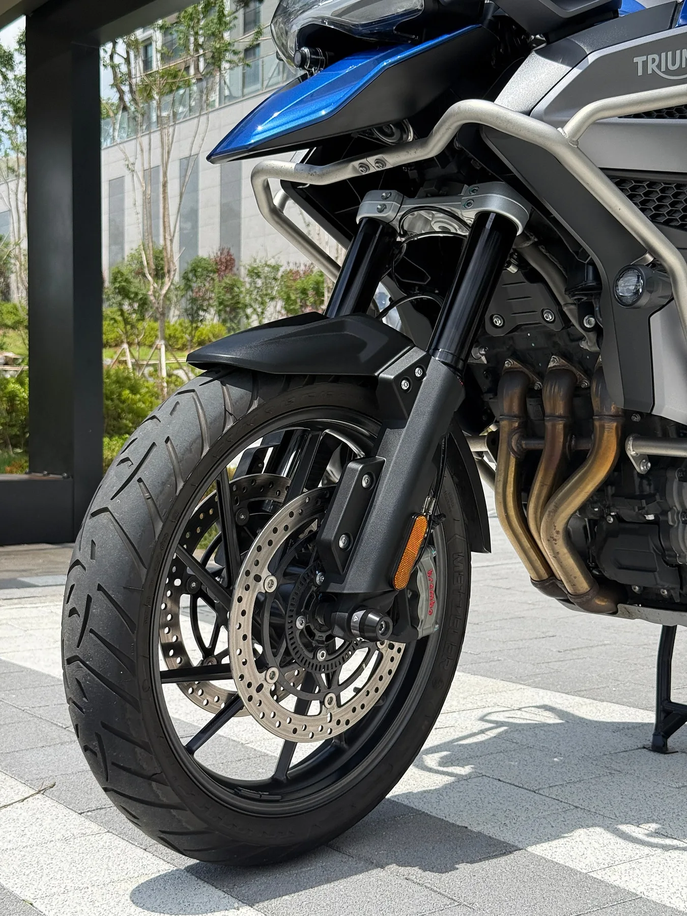 트라이엄프 타이거1200GT 익스플로러 2024 블루 사진 8