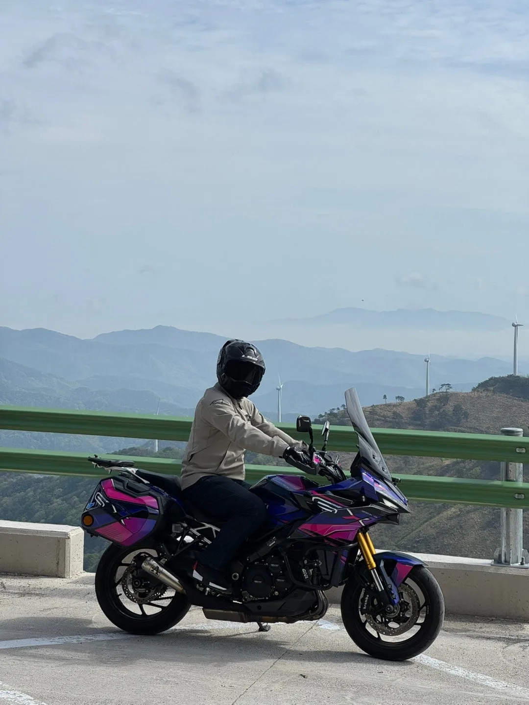 스즈키 GSX S 1000 GX 2024 블루 사진 3