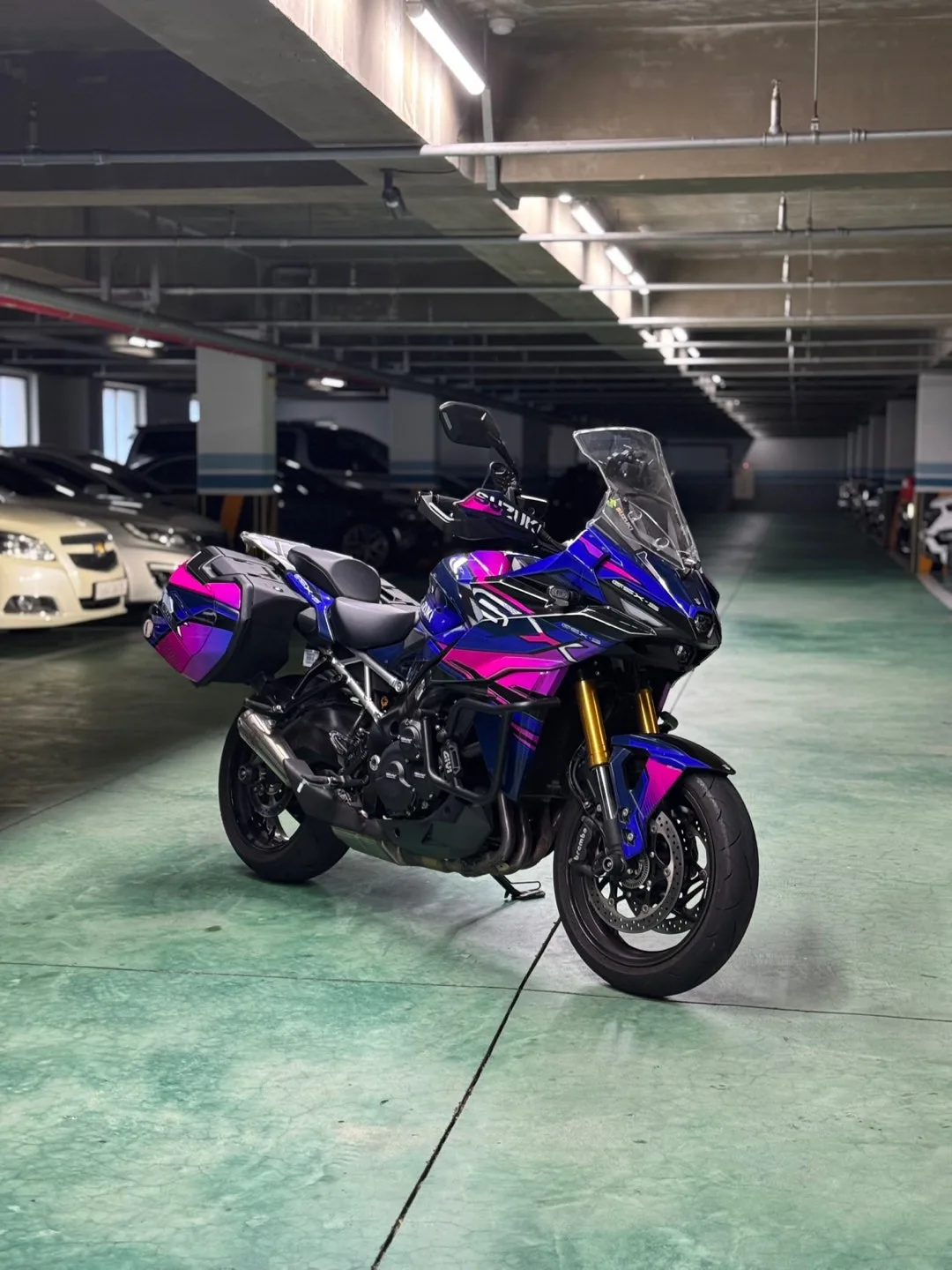 스즈키 GSX S 1000 GX 2024 블루 사진 4
