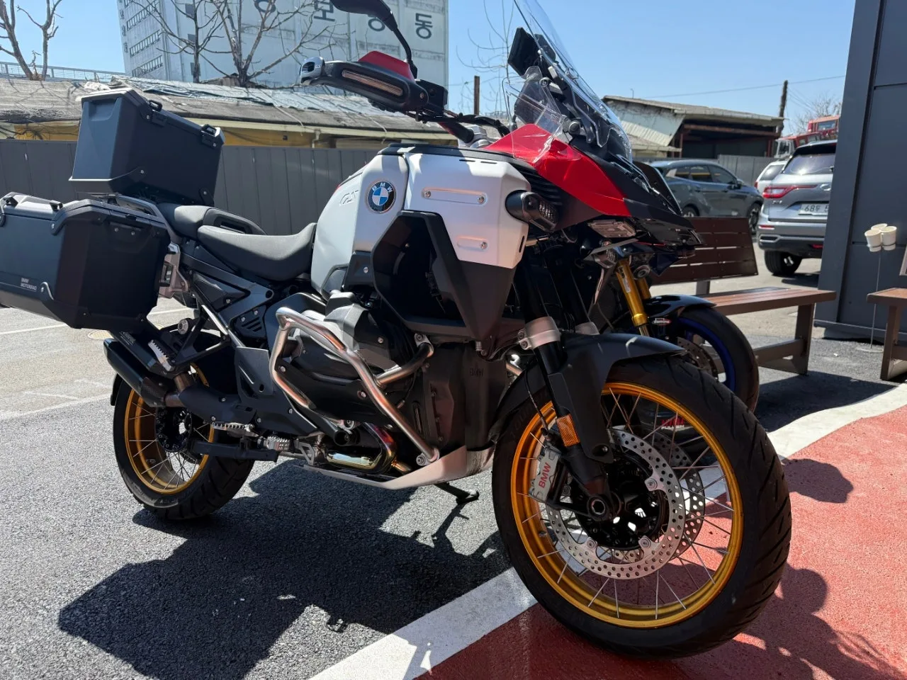 BMW R 1300 GS ADV 화이트