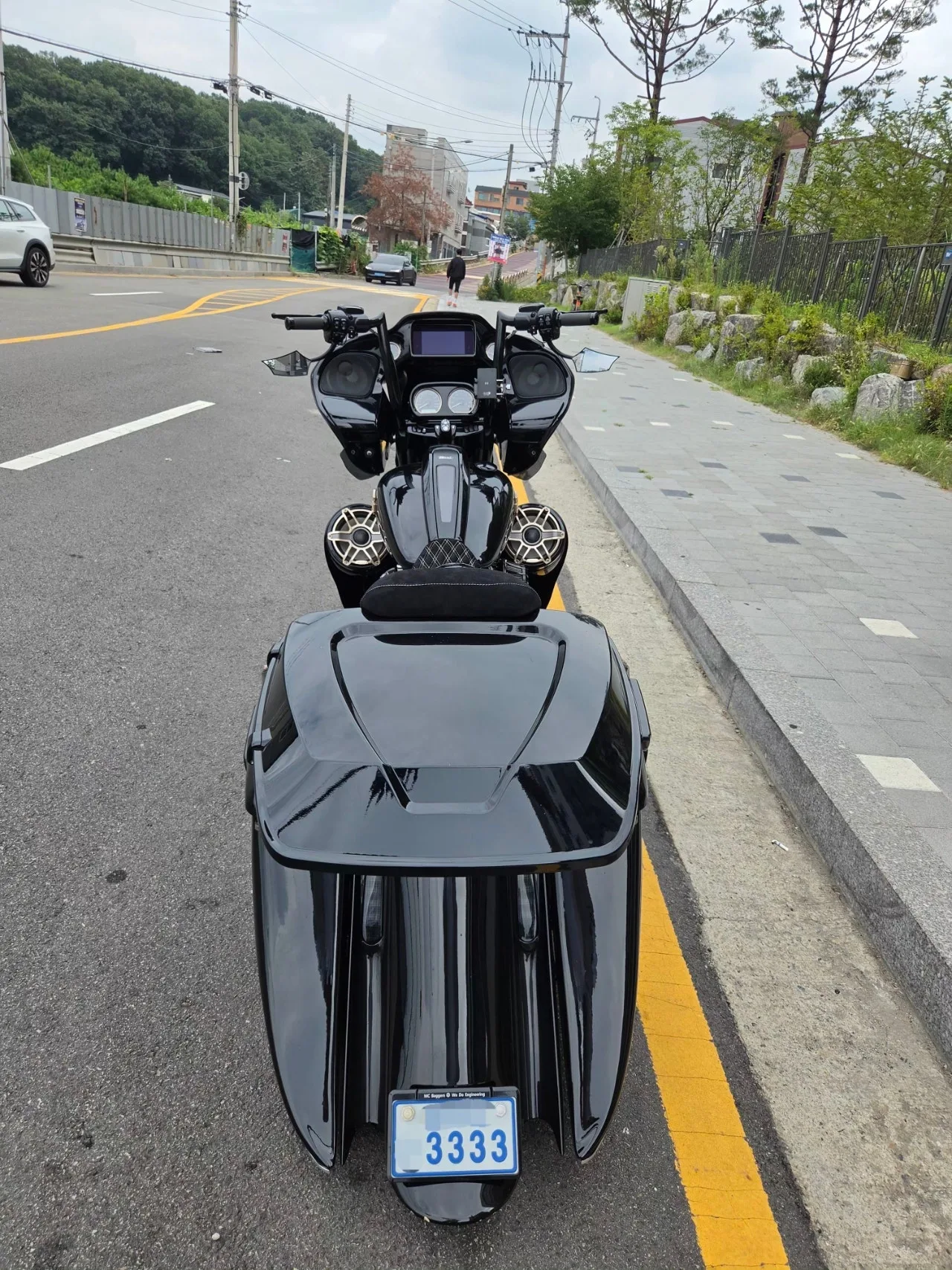 할리데이비슨 로드 글라이드 2022 블랙 사진 5