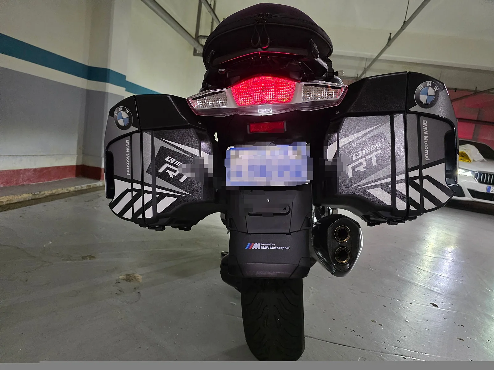 BMW R 1250 RT 2023 블랙 사진 4