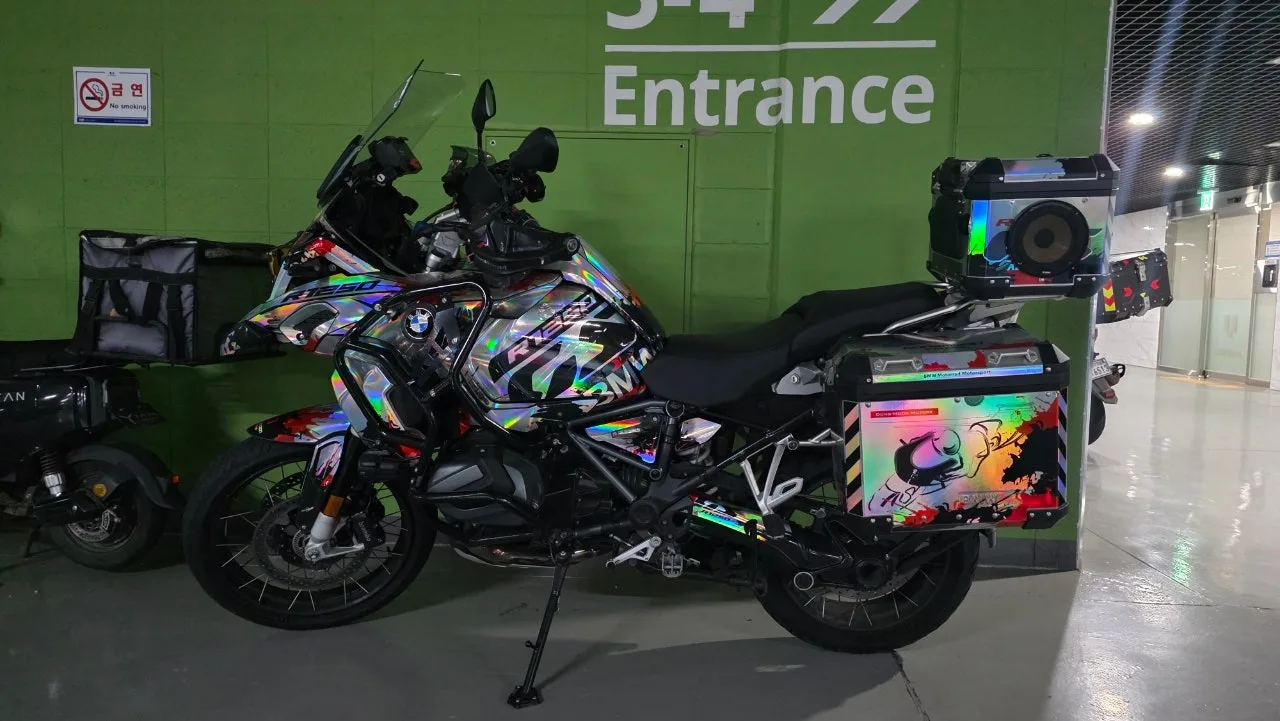 BMW R 1250 GS ADV 2023 블랙 사진 2