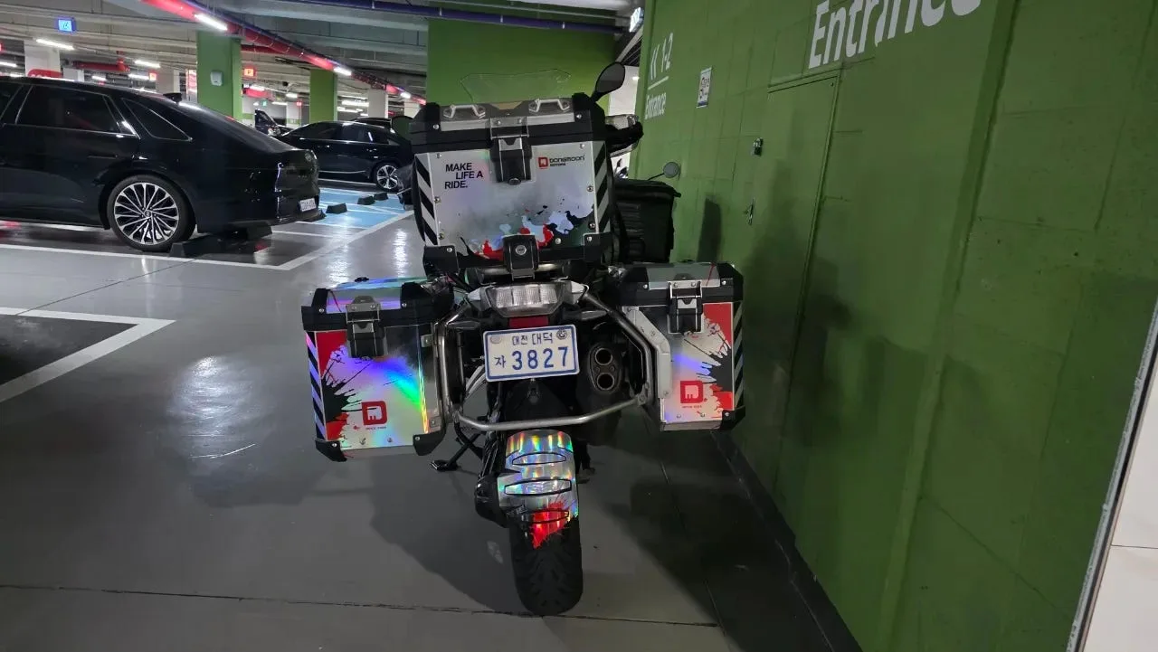 BMW R 1250 GS ADV 2023 블랙 사진 3