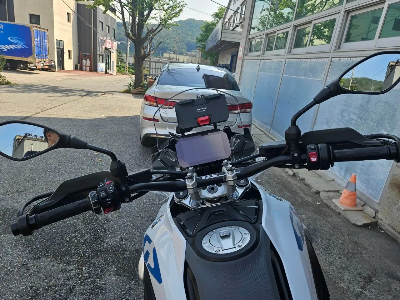 BMW R 1300 GS 2025 흰색 사진 3