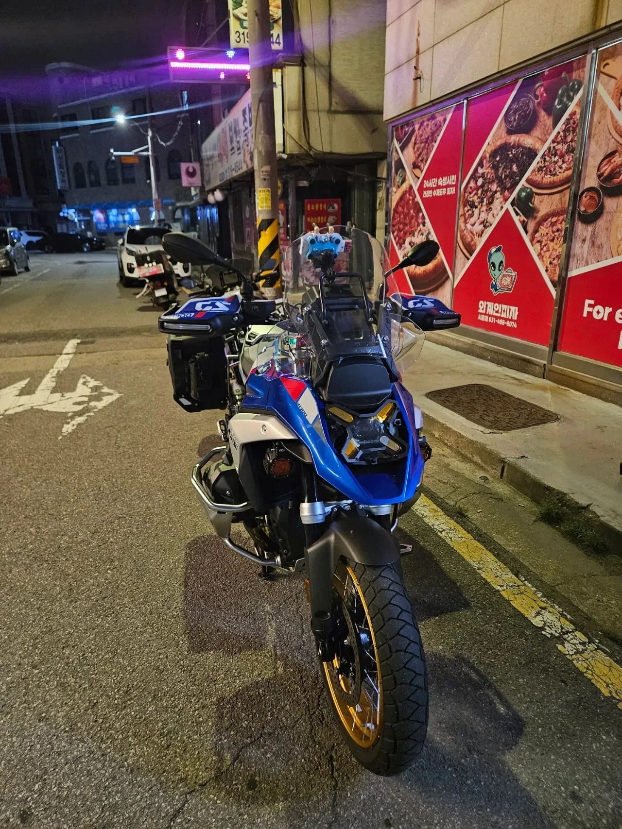 BMW R 1300 GS TROPHY 블랙 사진 3