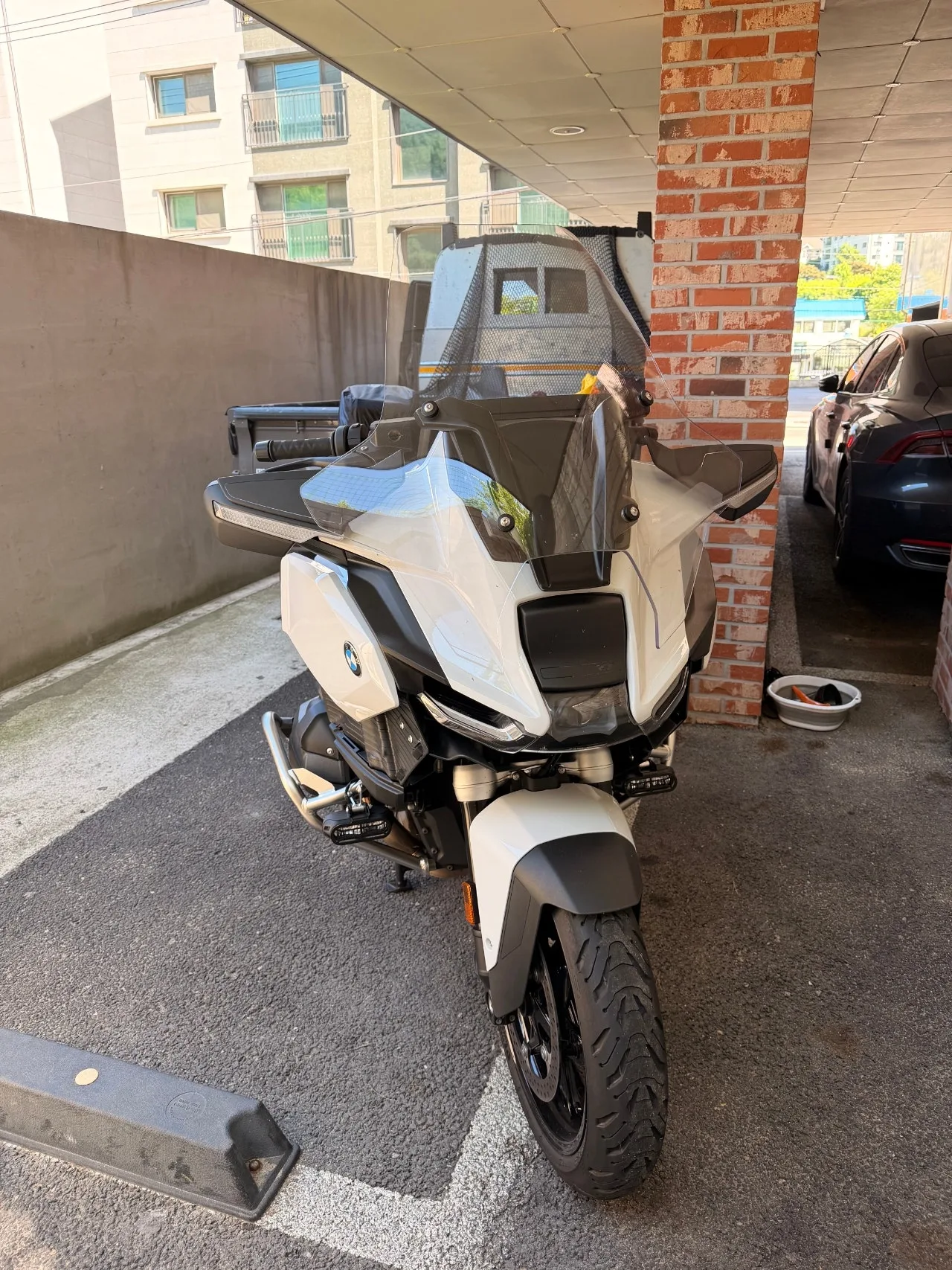 BMW R 1300 RT 2026 화이트 사진 2