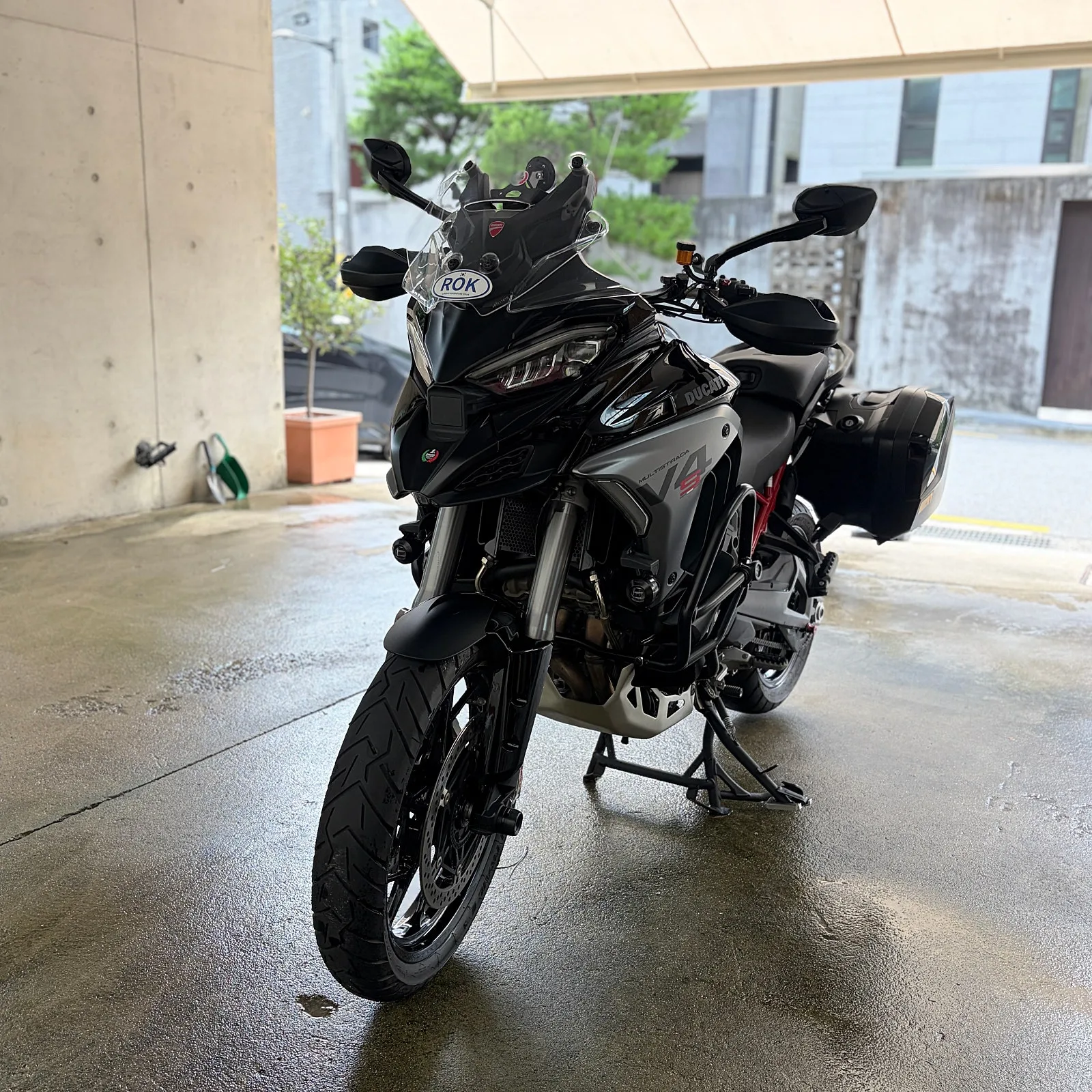 두카티 멀티스트라다 V4 S 2026 블랙 사진 1