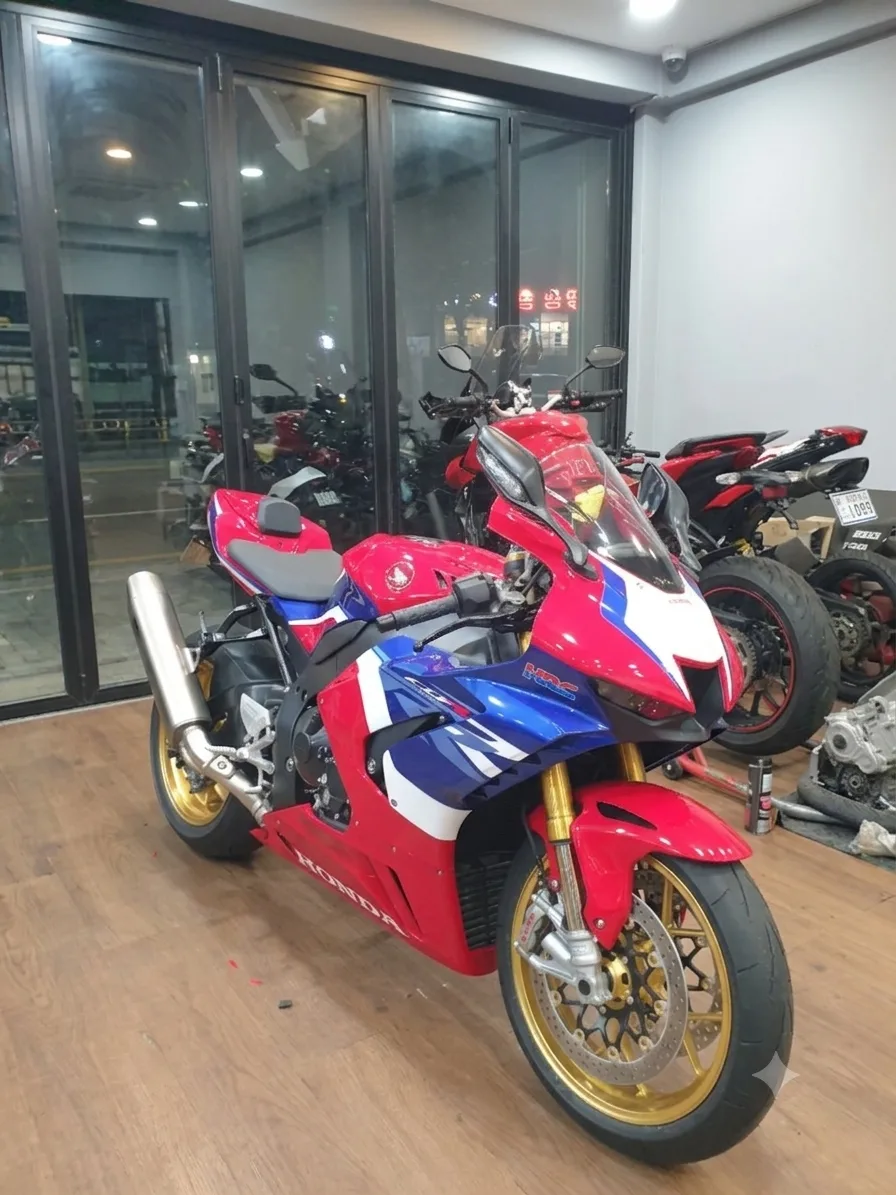 혼다 CBR 1000 RR SP 2023 레드