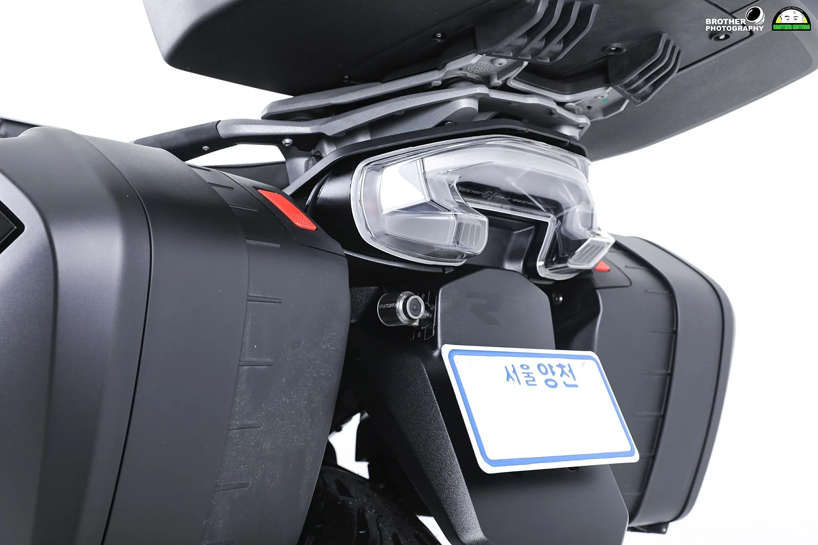 BMW R 1300 RT 2026 블랙 사진 4