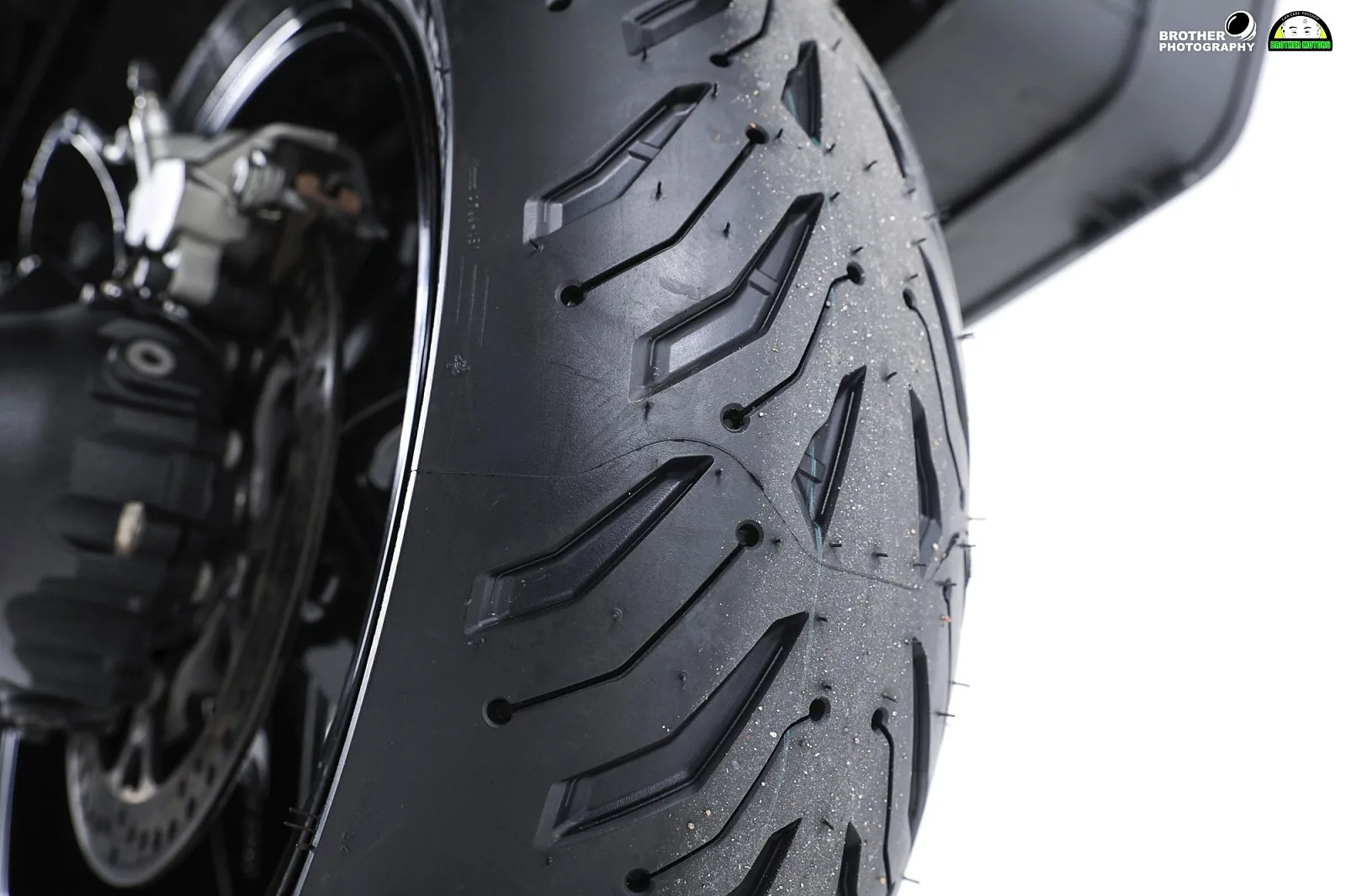 BMW R 1300 RT 2026 블랙 사진 8