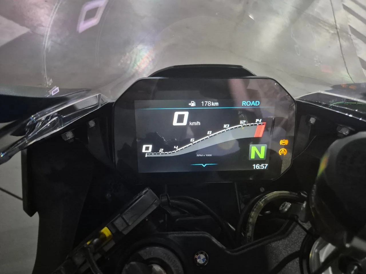 BMW S 1000 RR 레이스팩 2024 블랙
