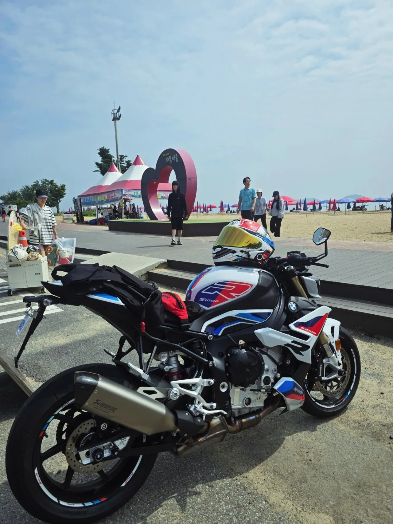 BMW S 1000 R M패키지 2026 블랙 사진 2