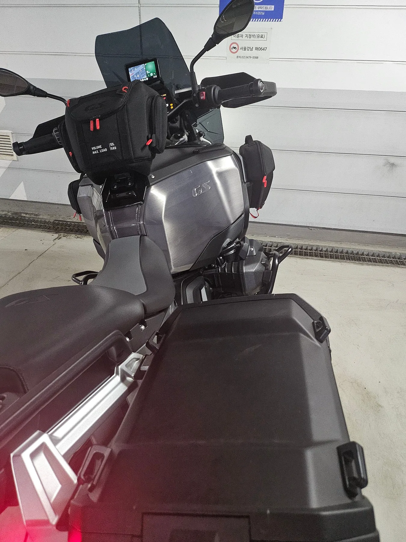BMW R 1300 GS ADV 2025 블랙 사진 6