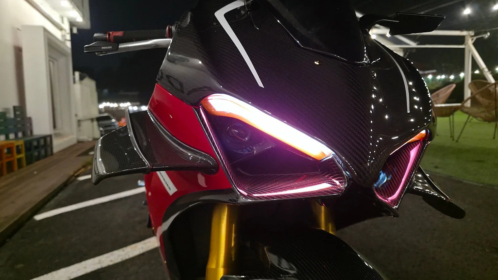 두카티 파니갈레 V4 S 2020 레드
