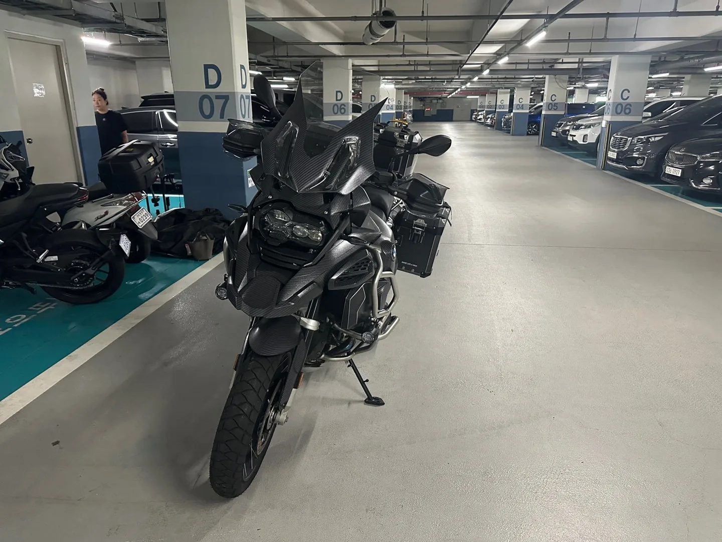 BMW R 1250 GS ADV 2023 블랙 사진 2