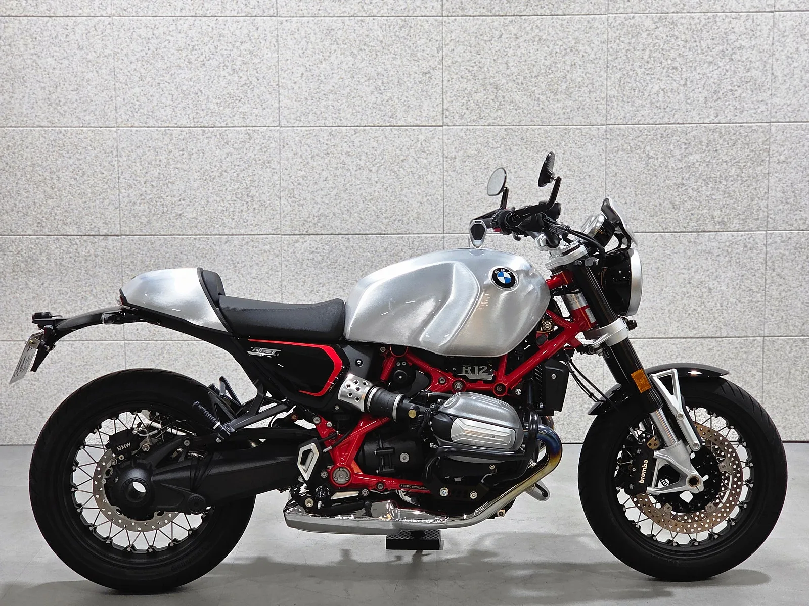 BMW R 12 나인티 옵션719 2026 화이트
