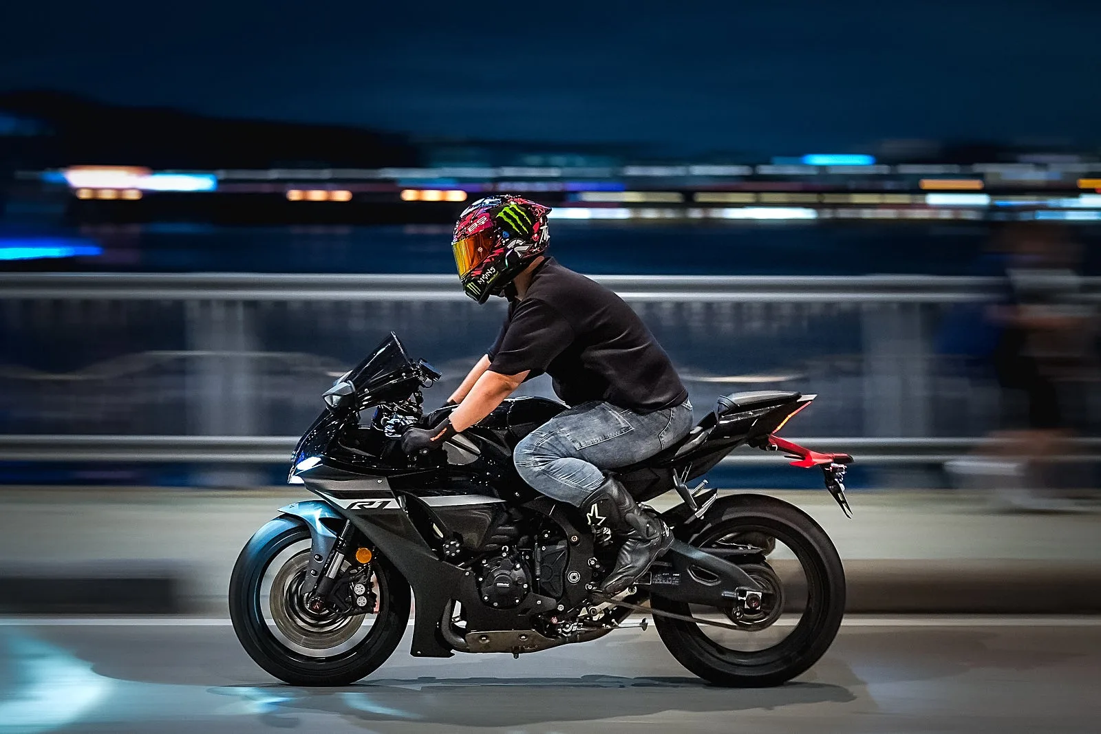 야마하 YZF R1 2024 블랙