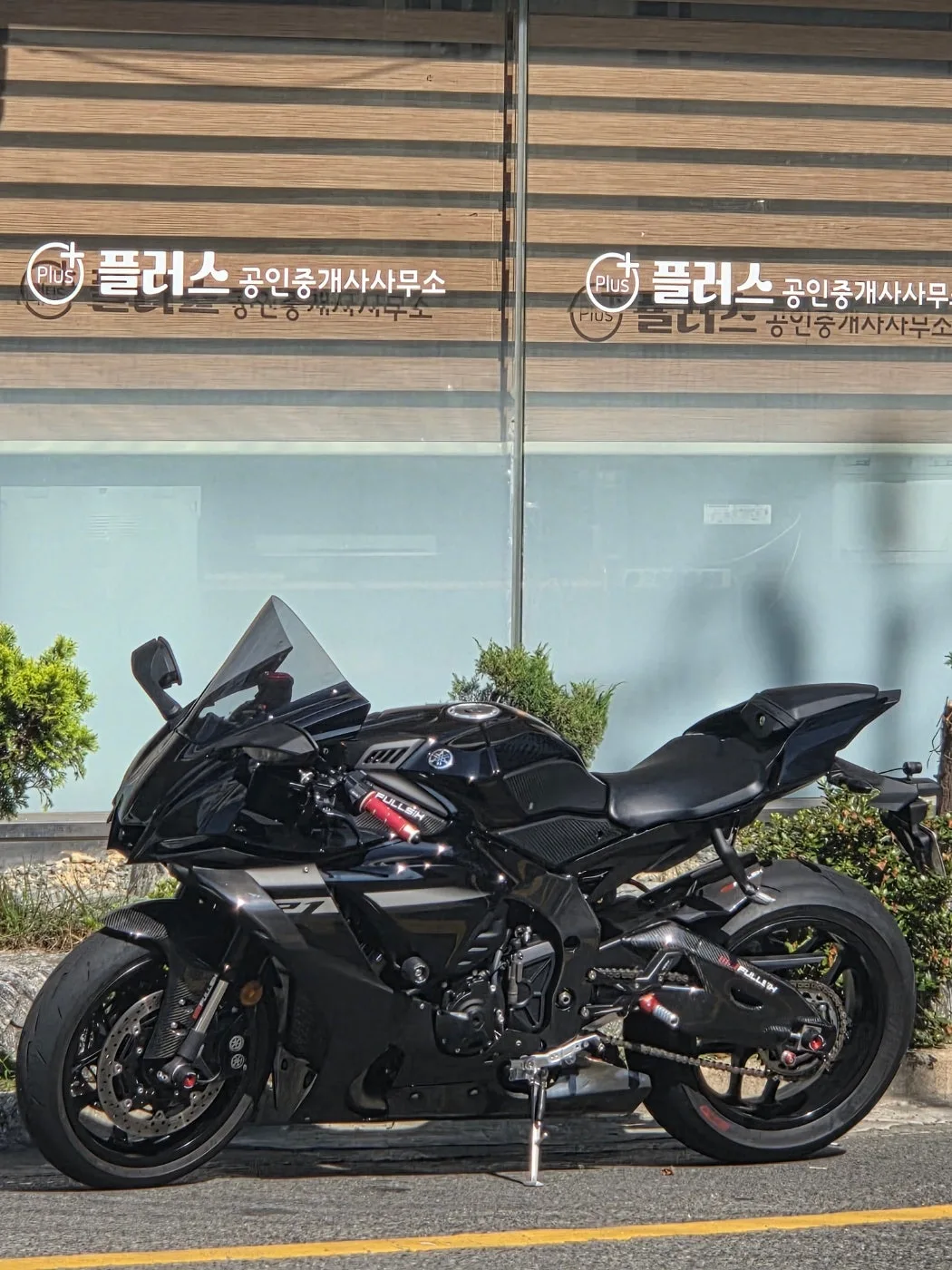 야마하 R1 2024 블랙