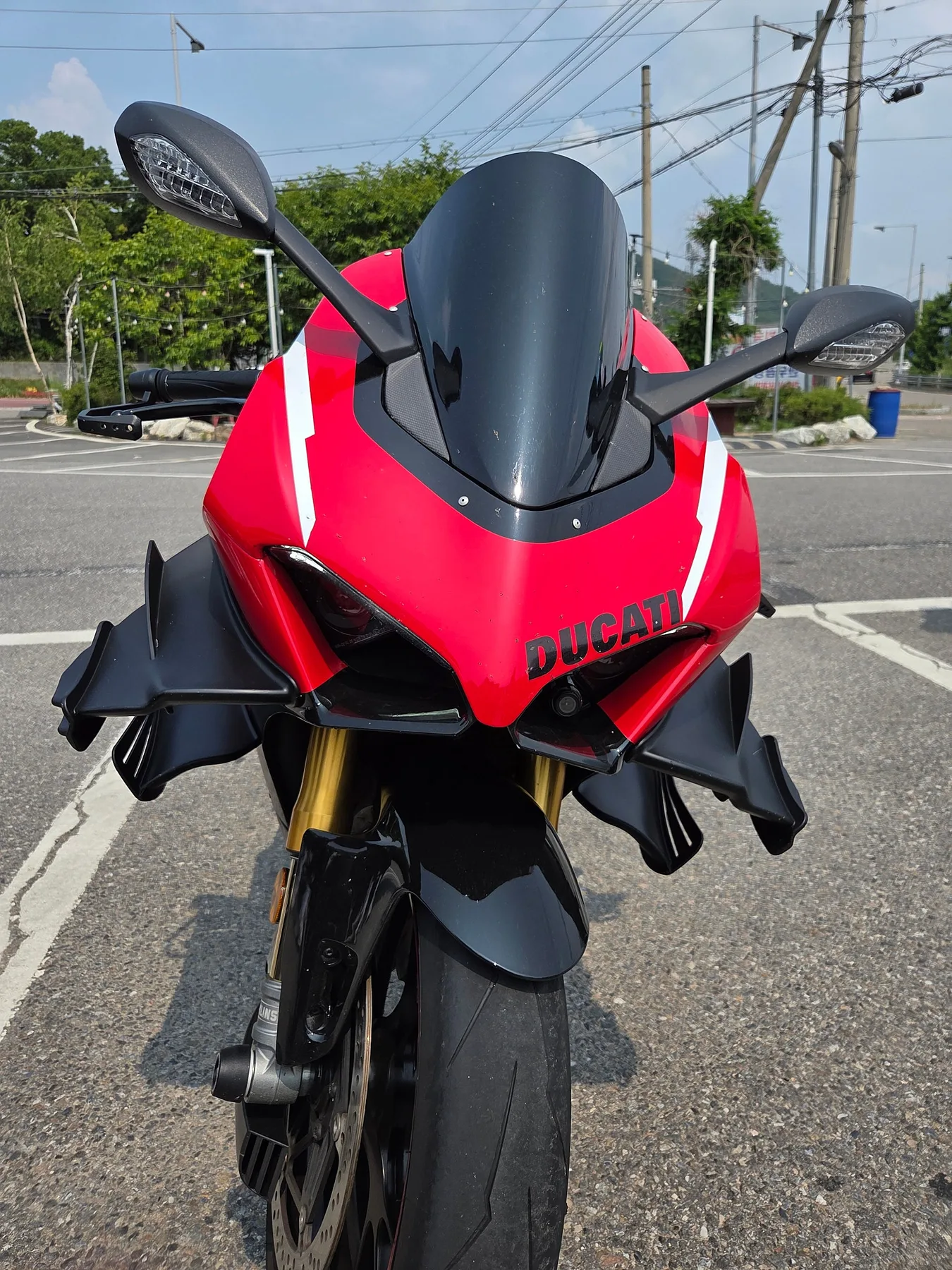 두카티 파니갈레 V4 S 2019 레드 사진 5