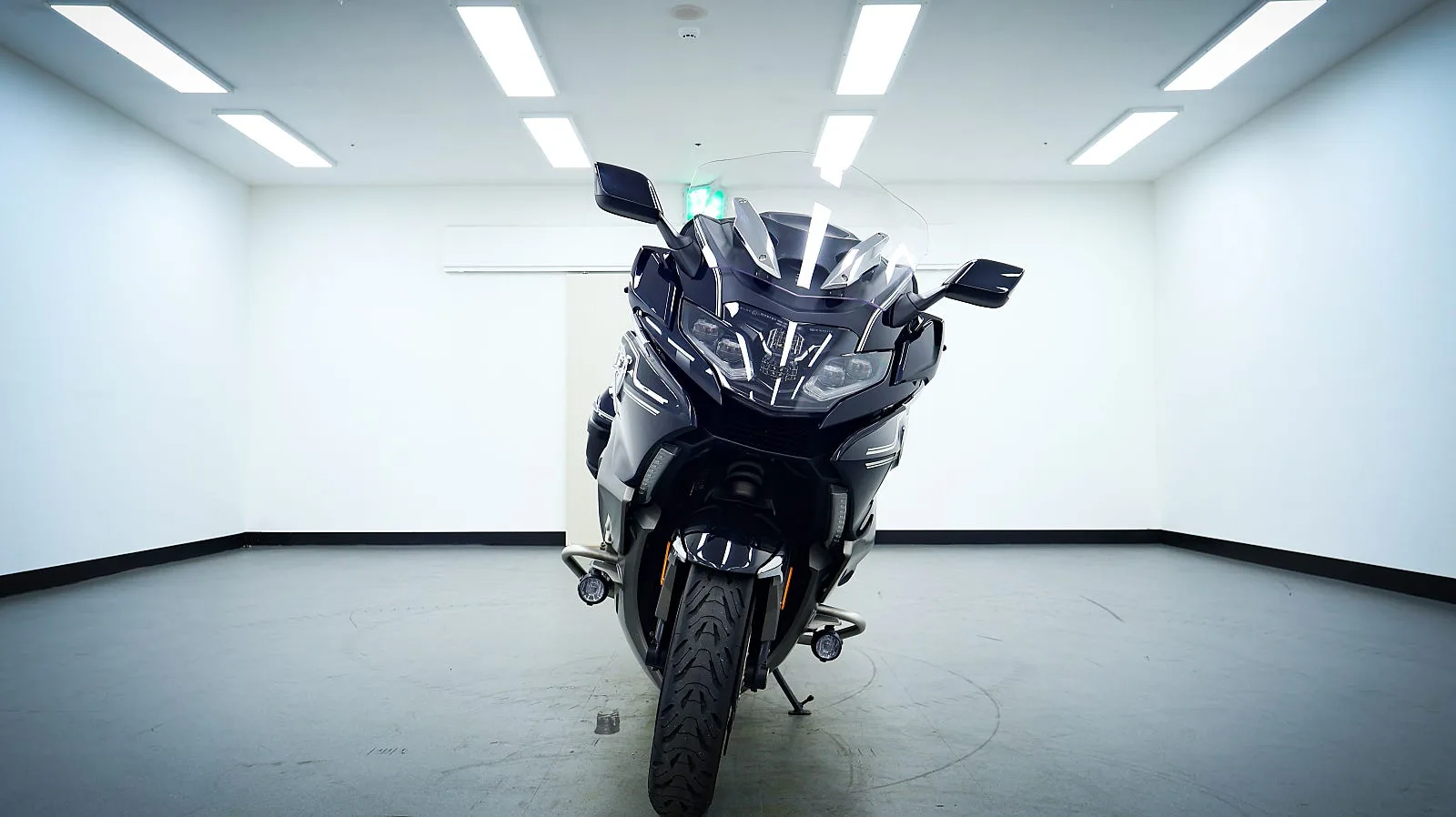 BMW K 1600 GTL 719 2023 2023 블랙 사진 2