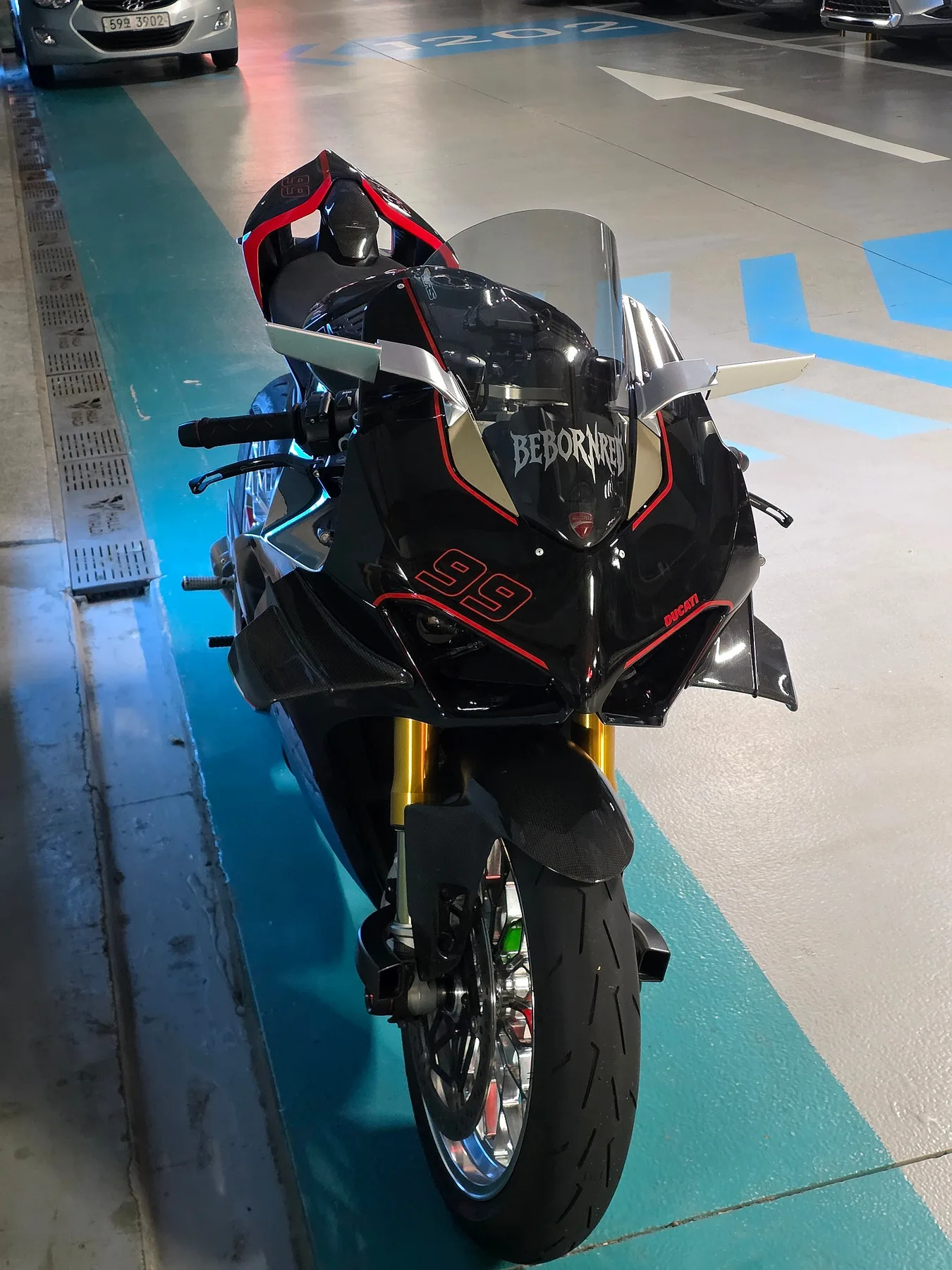 두카티 파니갈레 V4 S 2021 블랙