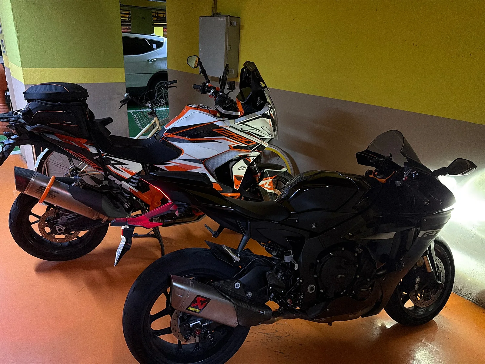 야마하 YZF-R1 2024 2024 블랙