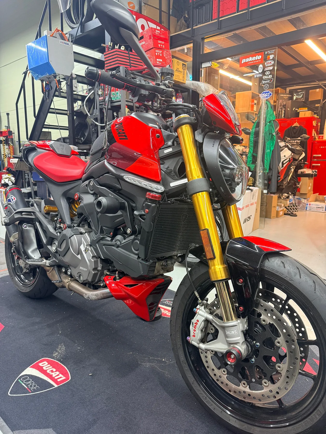 두카티 937 SP 2023 레드 사진 1