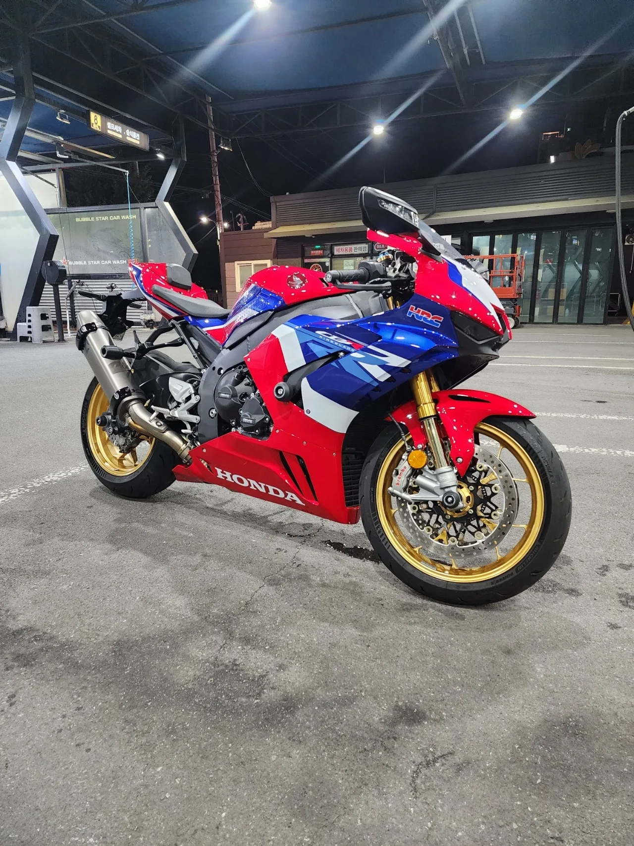 혼다 CBR 1000 RR SP 2024 레드 사진 1