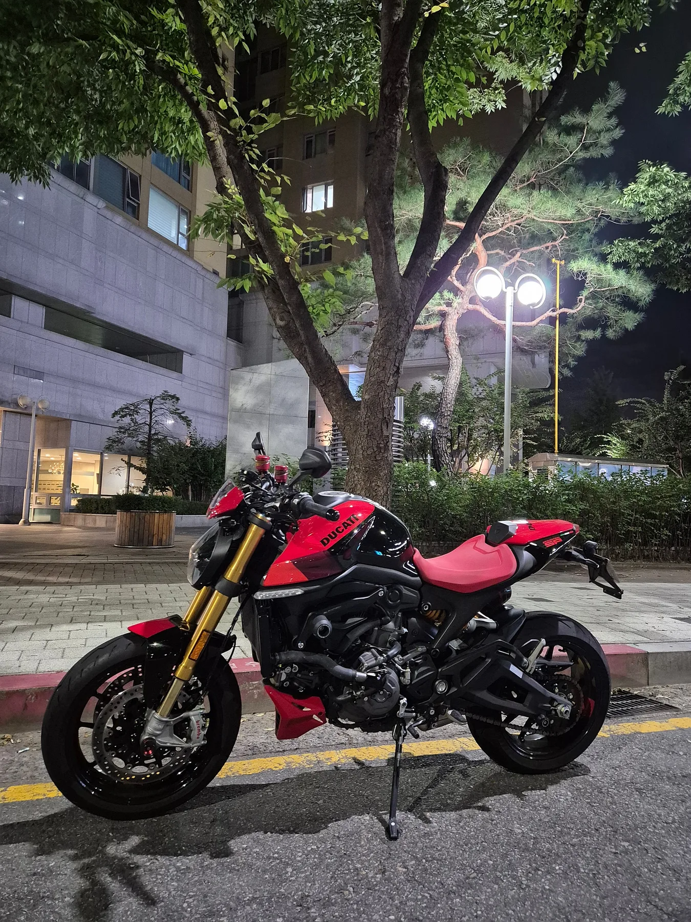 두카티 몬스터 SP 2025 레드 사진 4