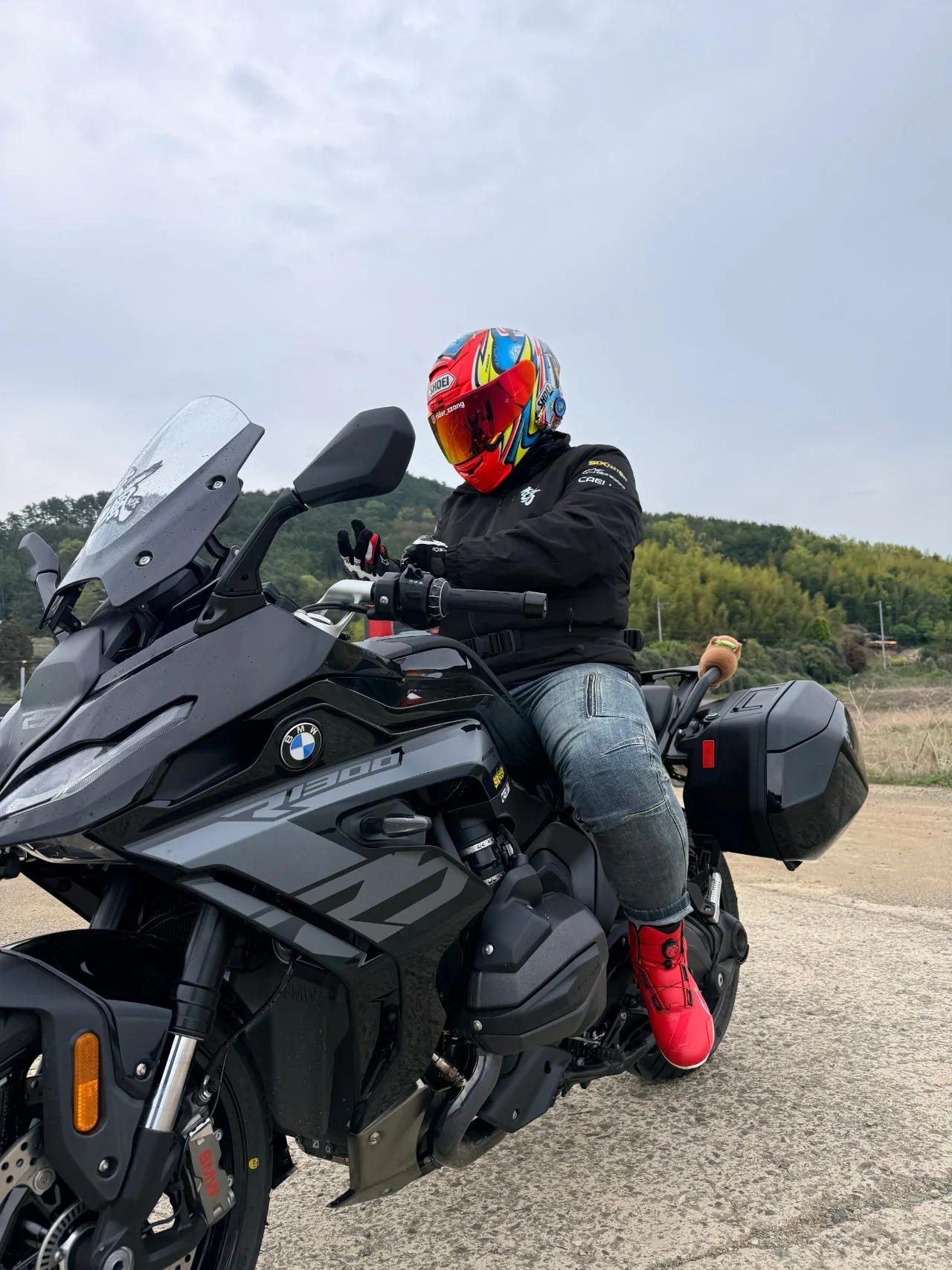 BMW R 1300 RS ASA 2026 트리플블랙 사진 3