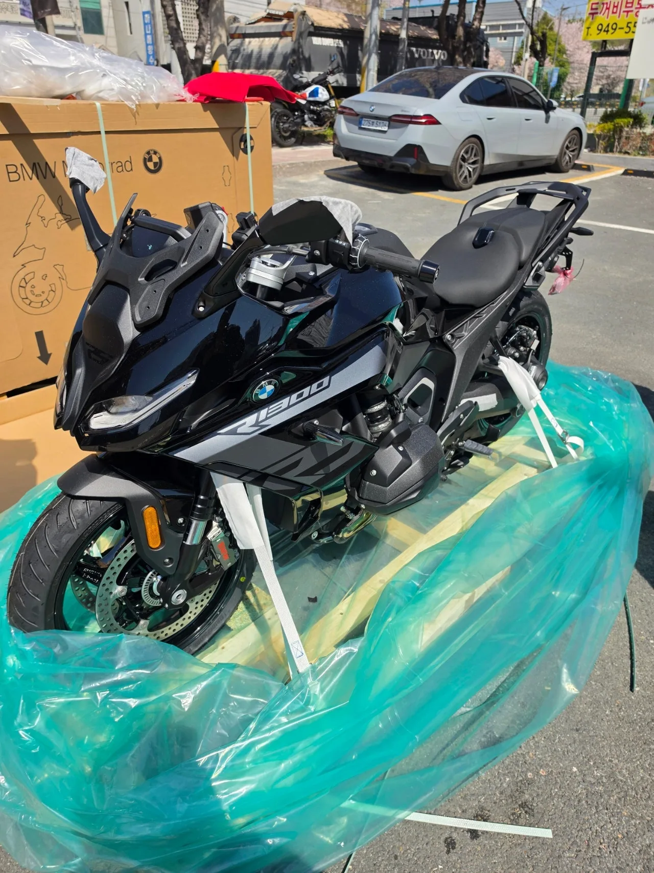 BMW R 1300 RS ASA 2026 트리플블랙 사진 5