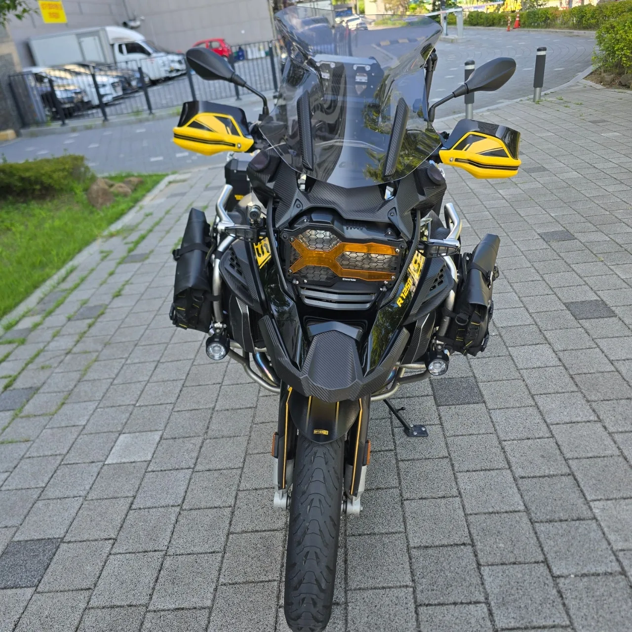 BMW R 1250 GS 40주년 에디션 2022 블랙 사진 1