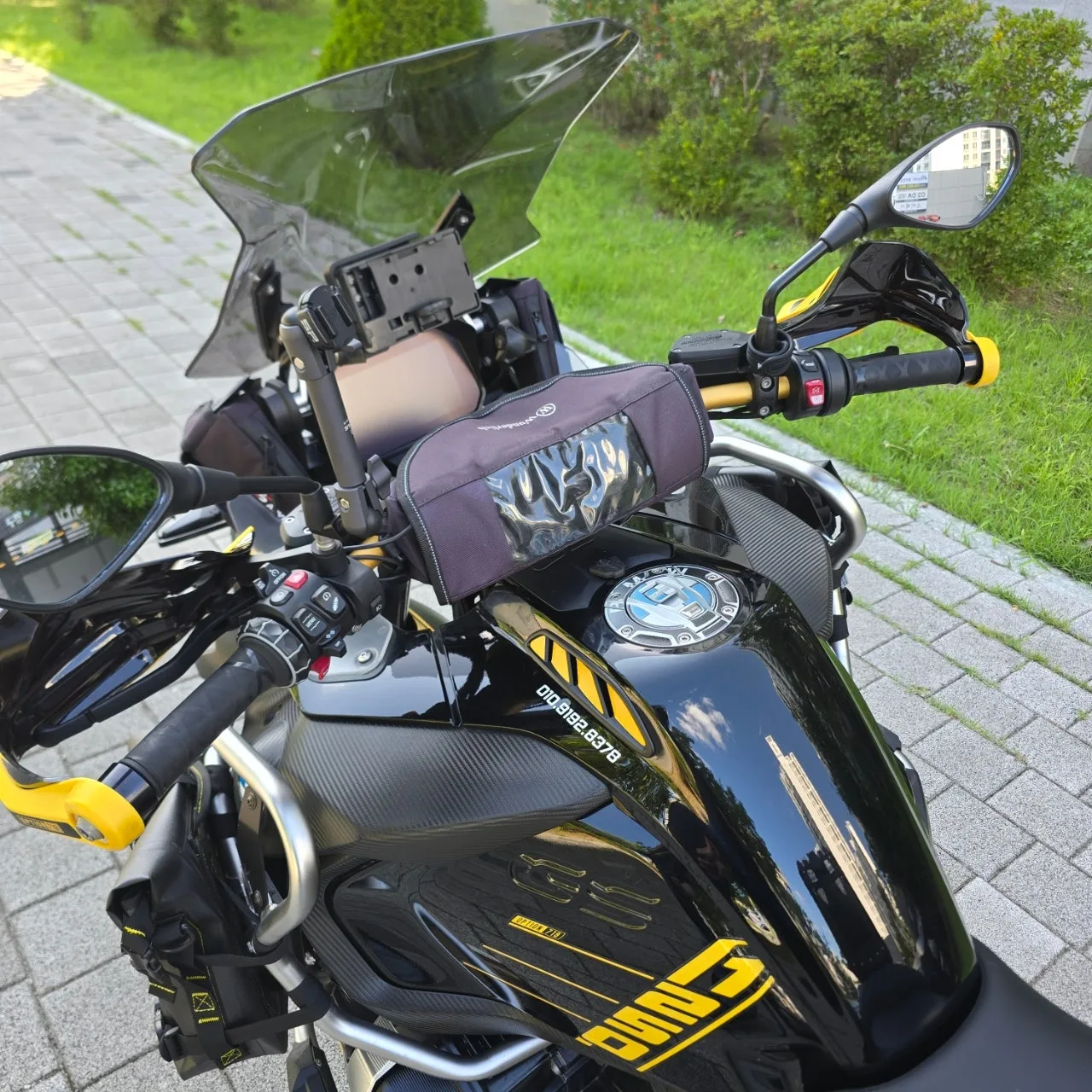 BMW R 1250 GS 40주년 에디션 2022 블랙 사진 8