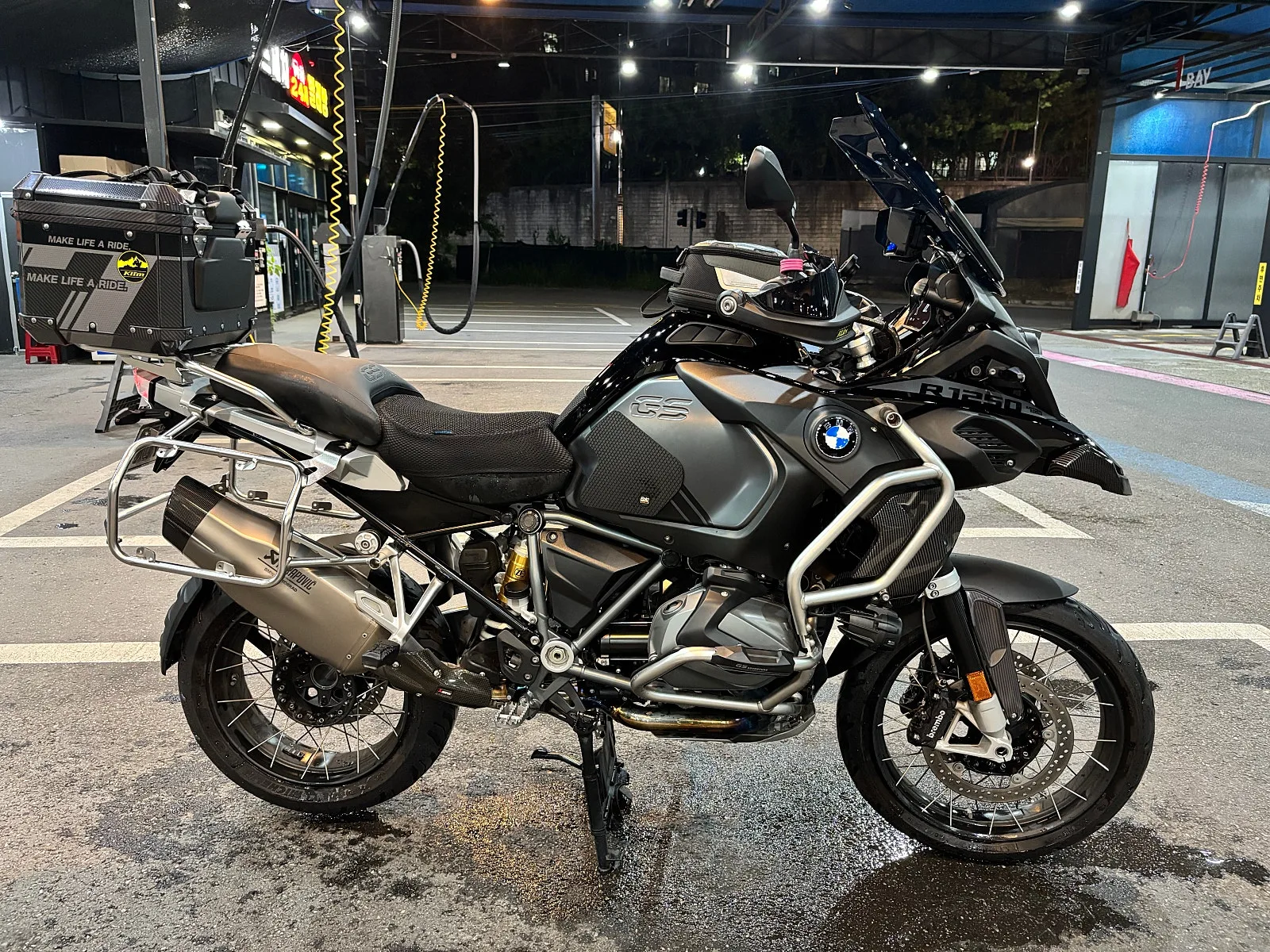 BMW R 1250 GS 어드벤처 2024 트리플블랙