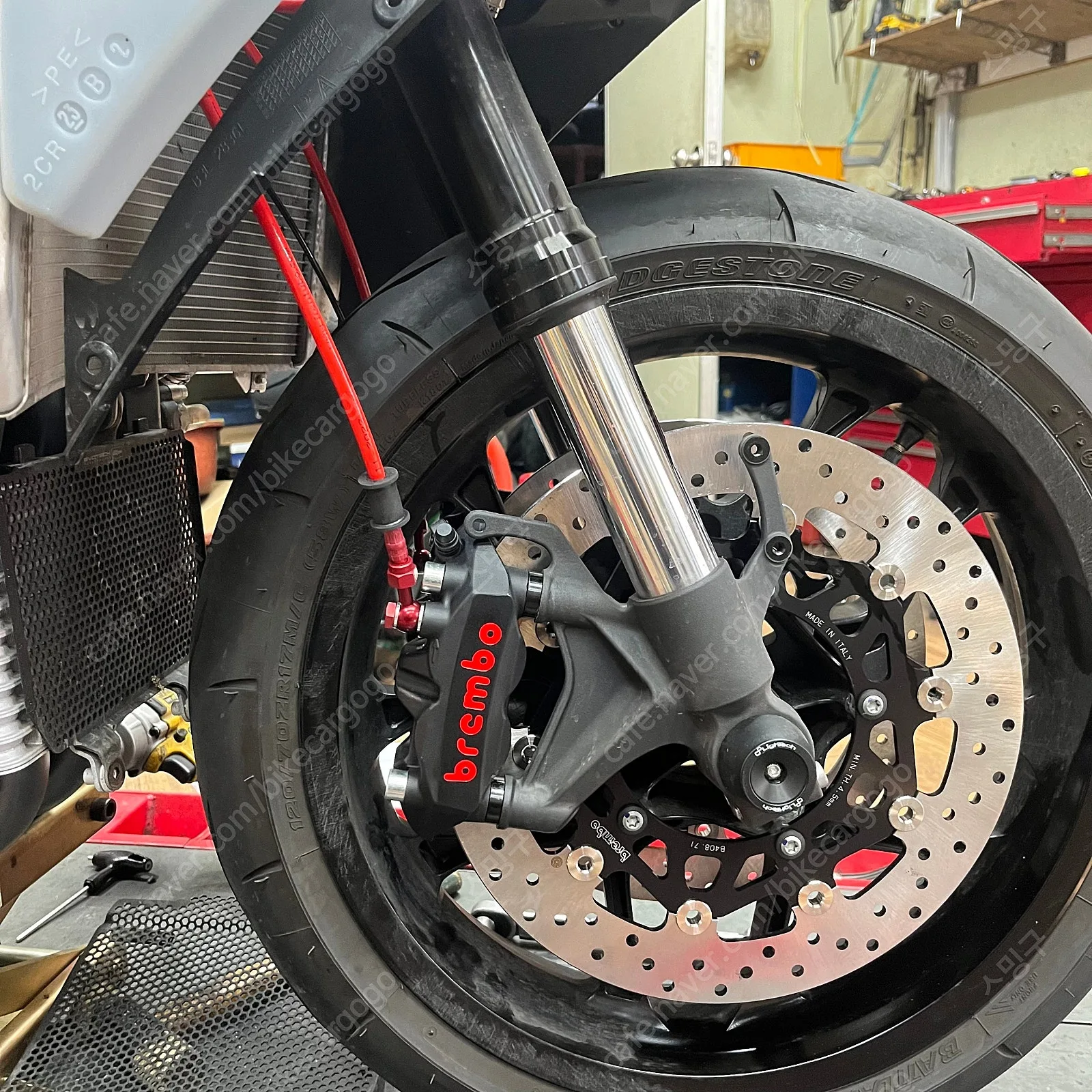 야마하 YZF R1 2022 블랙 사진 1