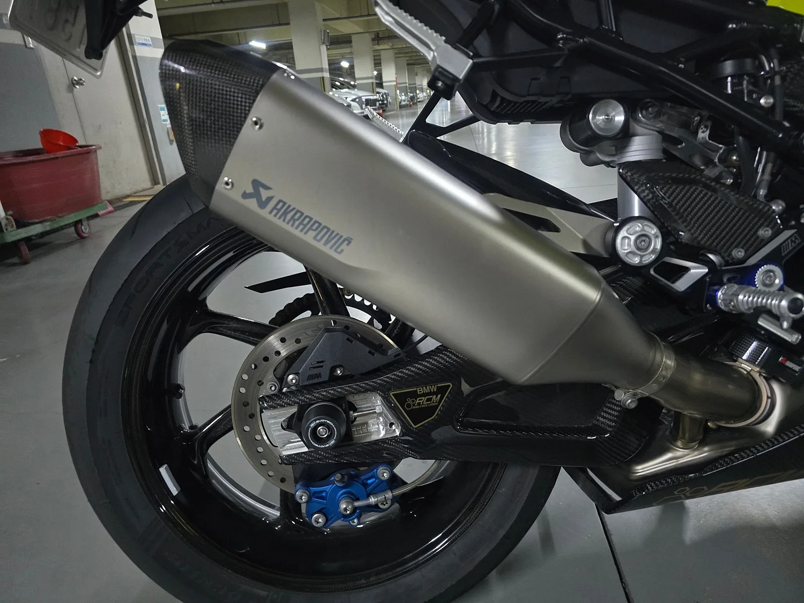 BMW M 1000 RR 2023 옐로 사진 6