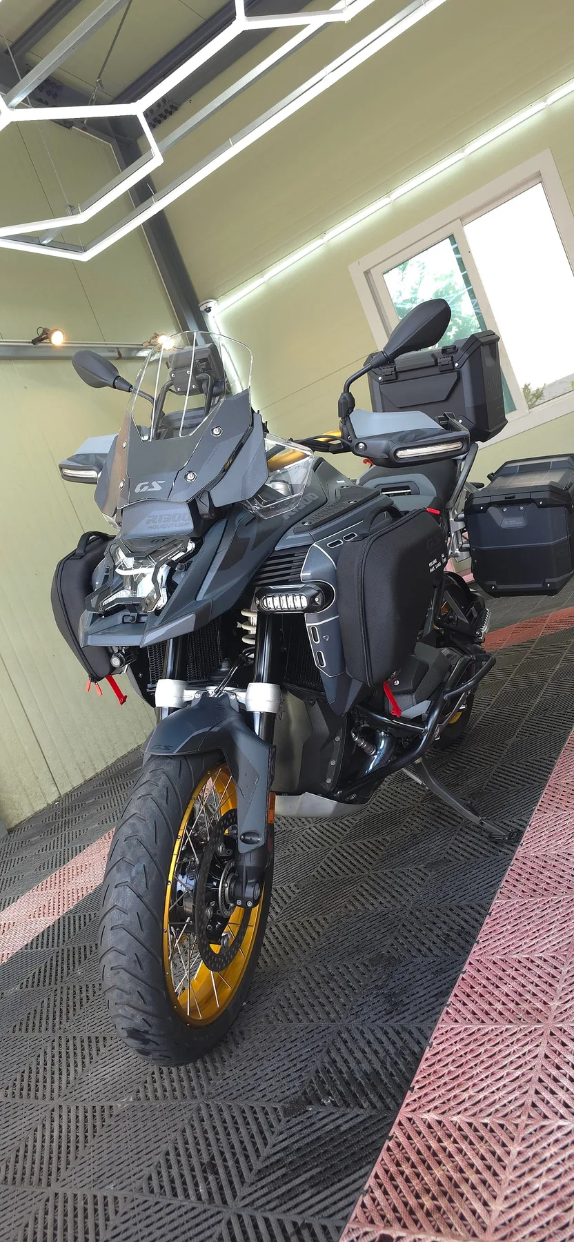 BMW GS1300 어드벤처