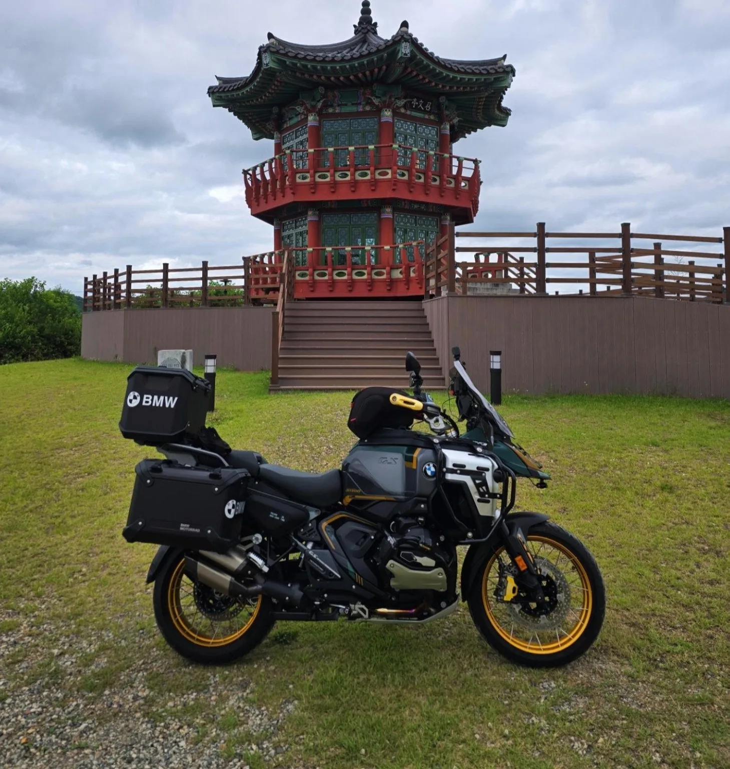 BMW R 1300 GS ADV OPTION719 2025 블랙 사진 1