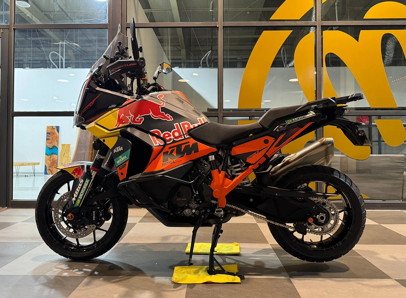 KTM 1290 슈퍼 어드벤처 S 2021 오렌지 사진 3
