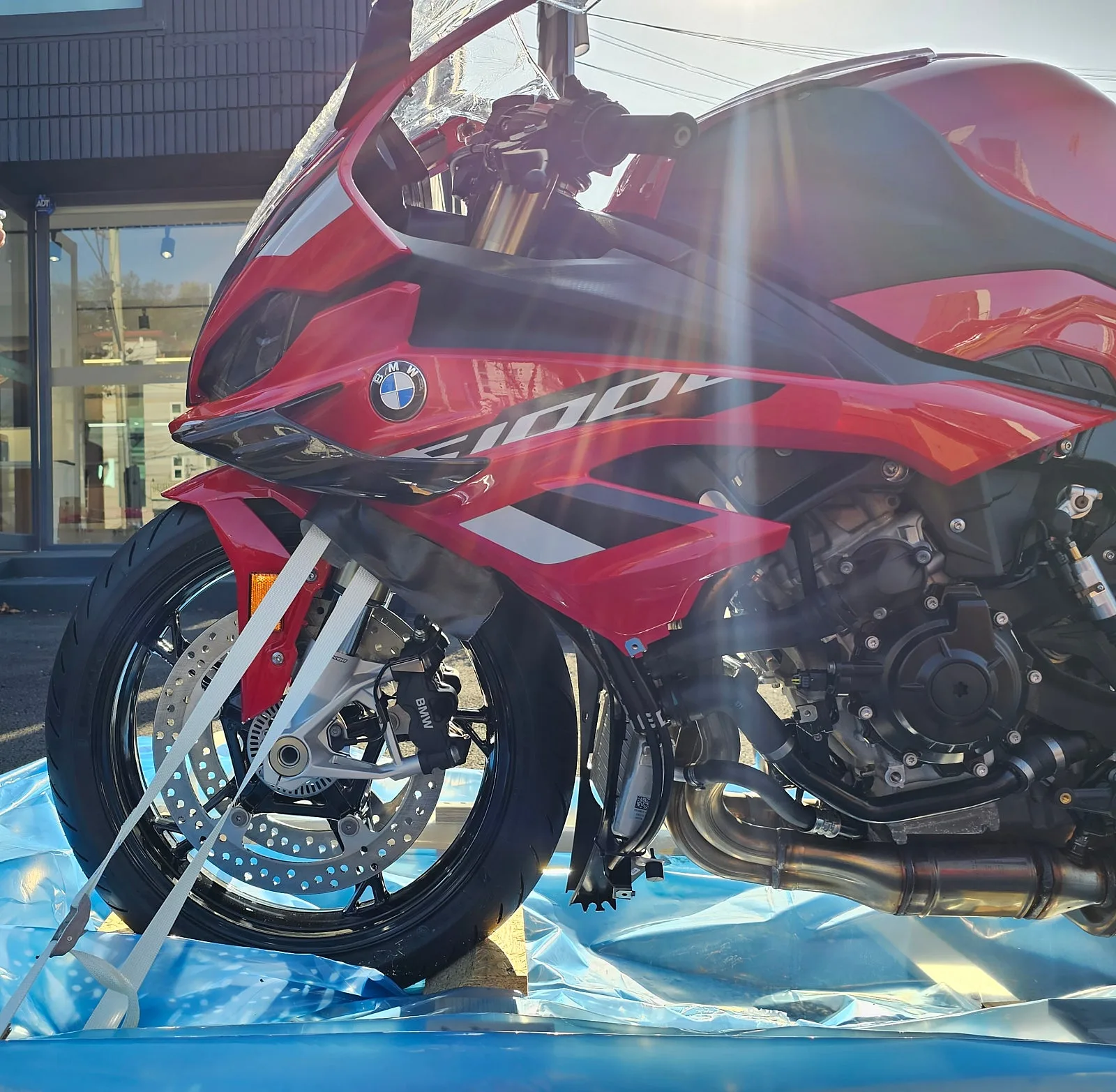 BMW S 1000 RR 레이싱팩 2023 레드 사진 2