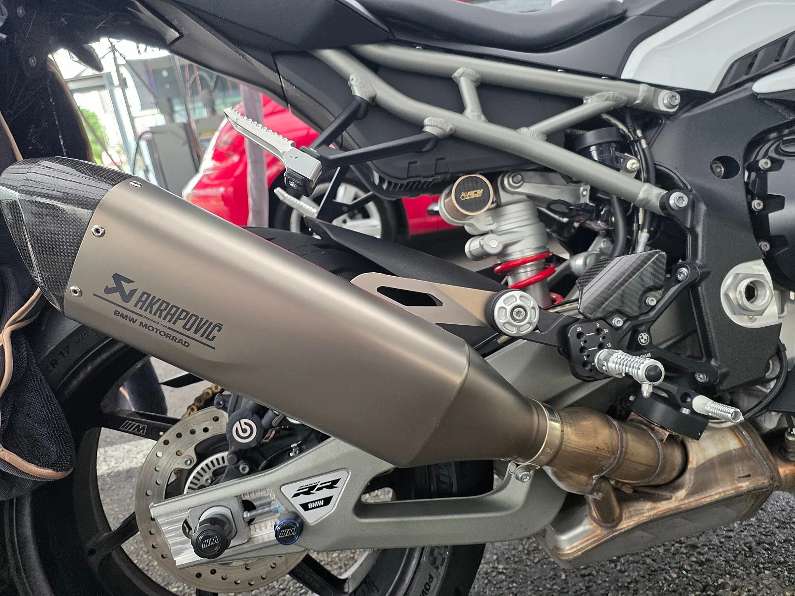 BMW S 1000 RR M팩 2025 화이트 사진 5